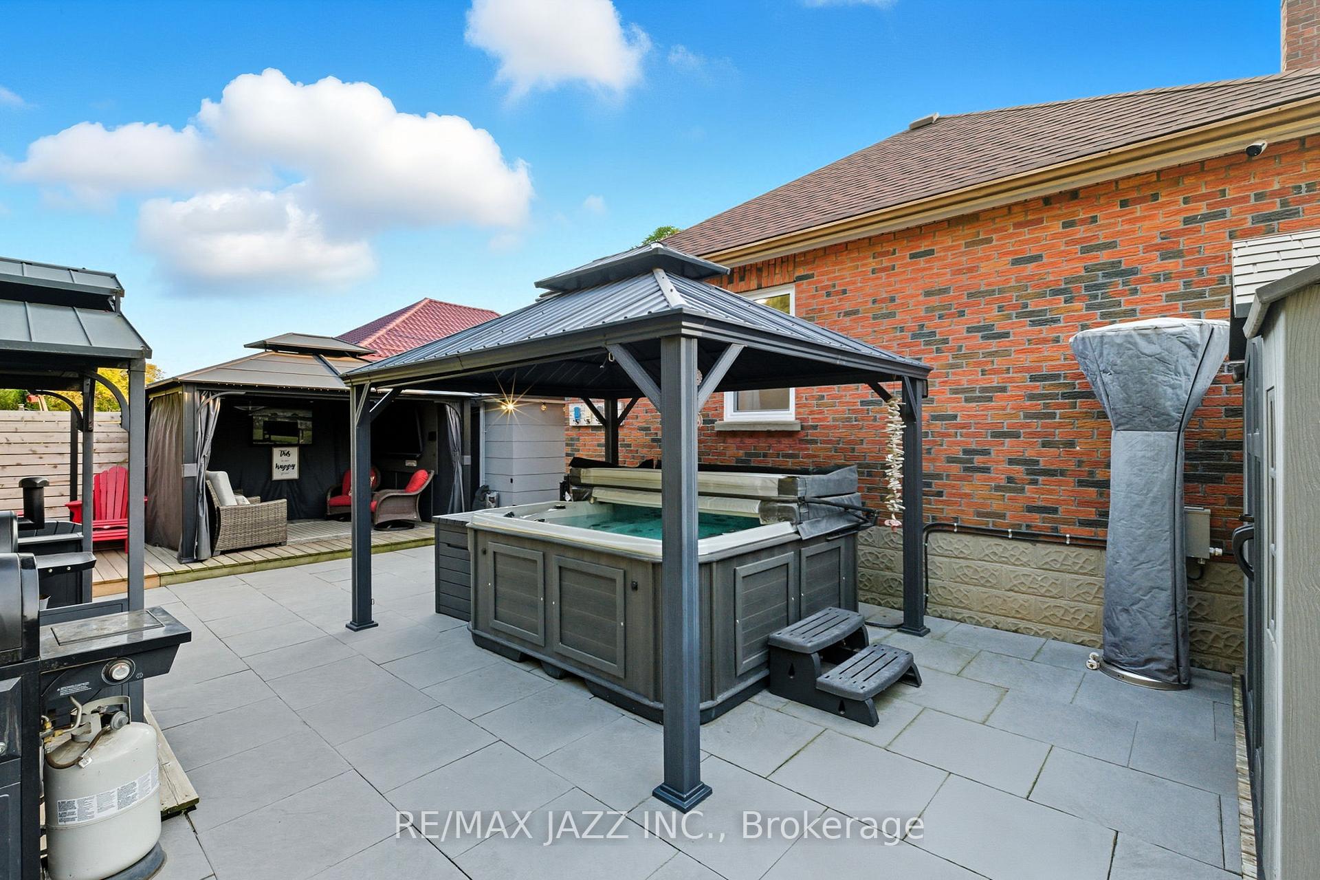 Photo 33 of 55 Liberty Street S, Clarington, Bowmanville — HOMEH