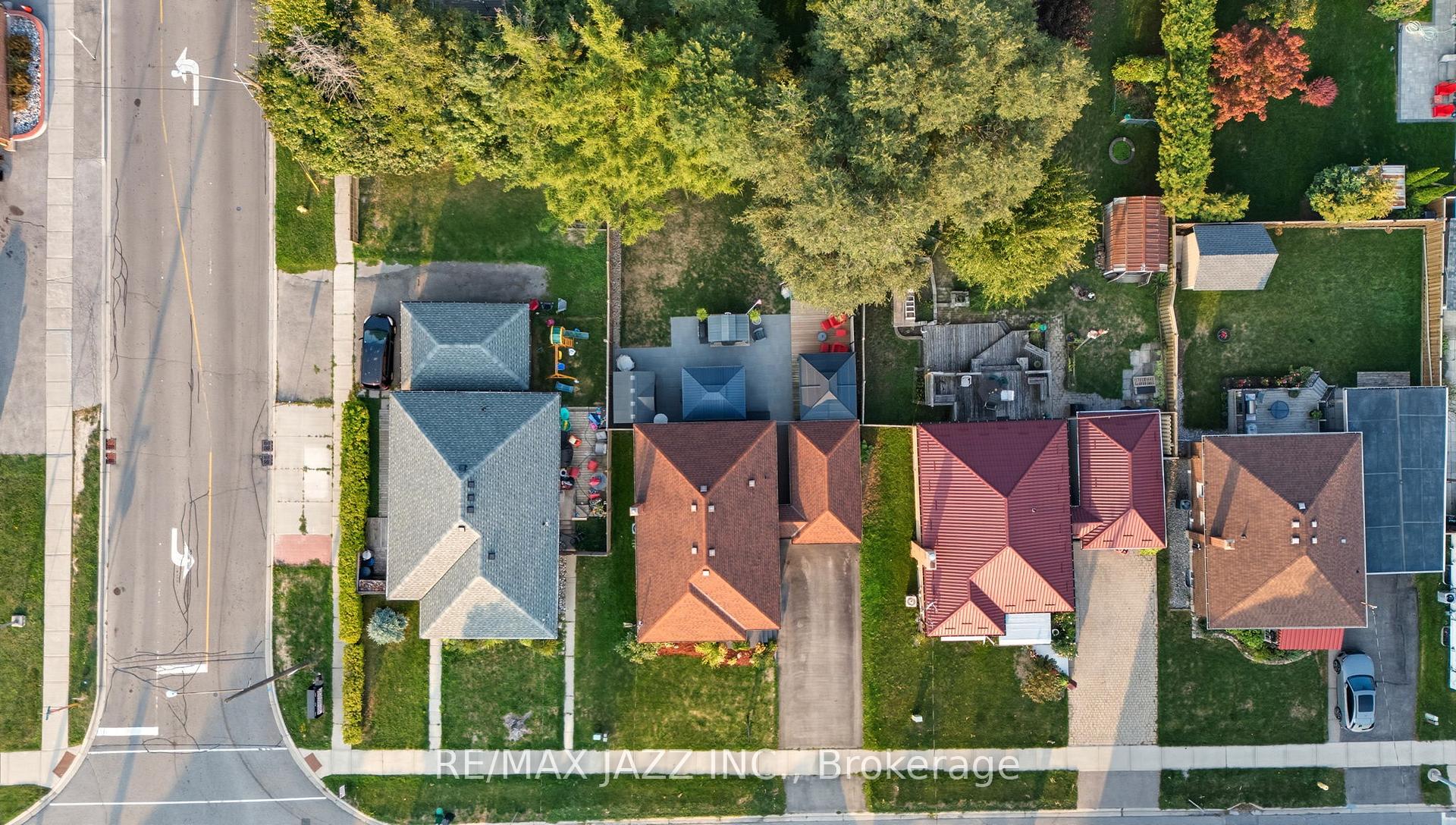 Photo 39 of 55 Liberty Street S, Clarington, Bowmanville — HOMEH