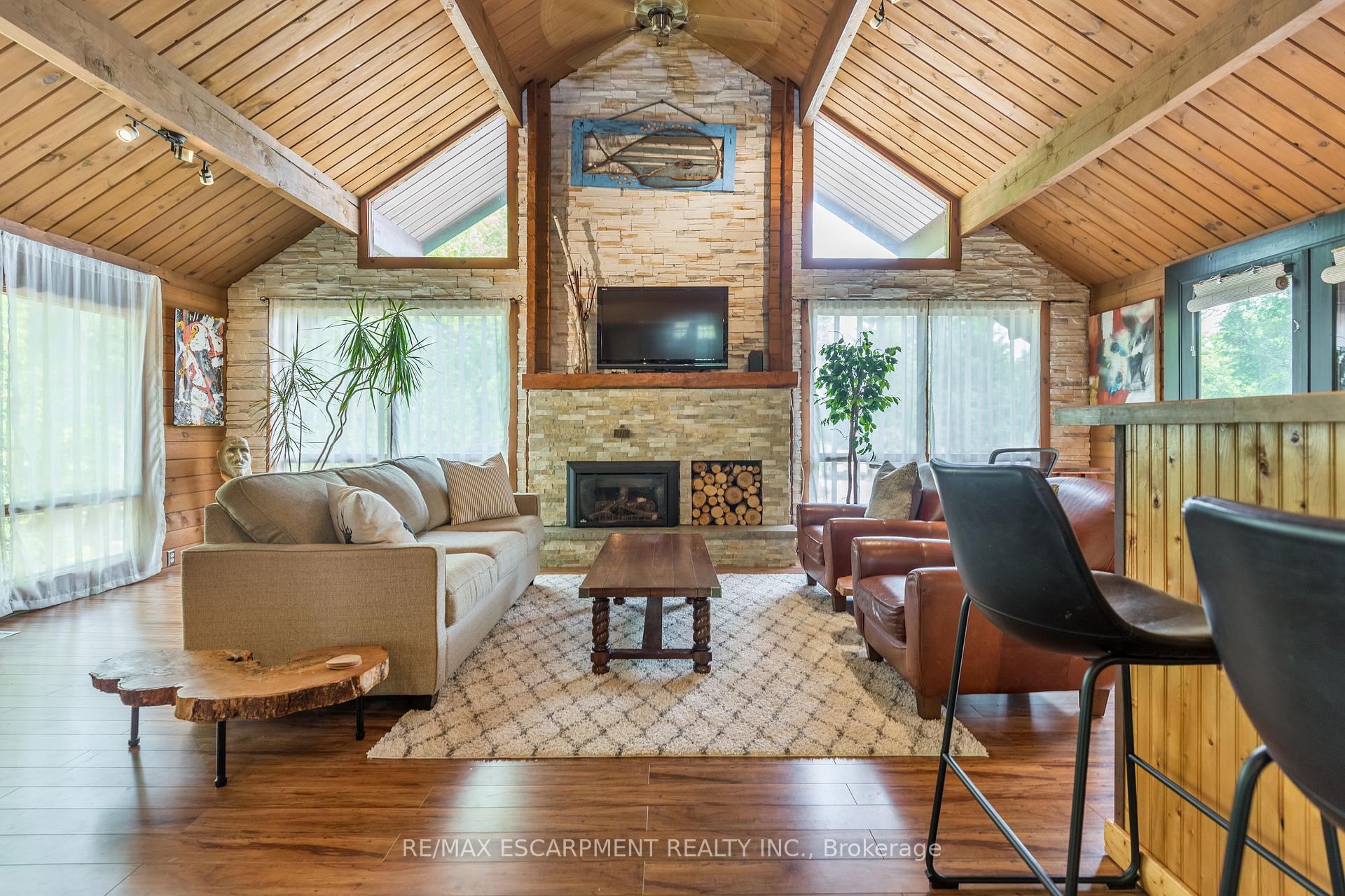 Photo 3 of 209850 26 Highway, Blue Mountains — HOMEH