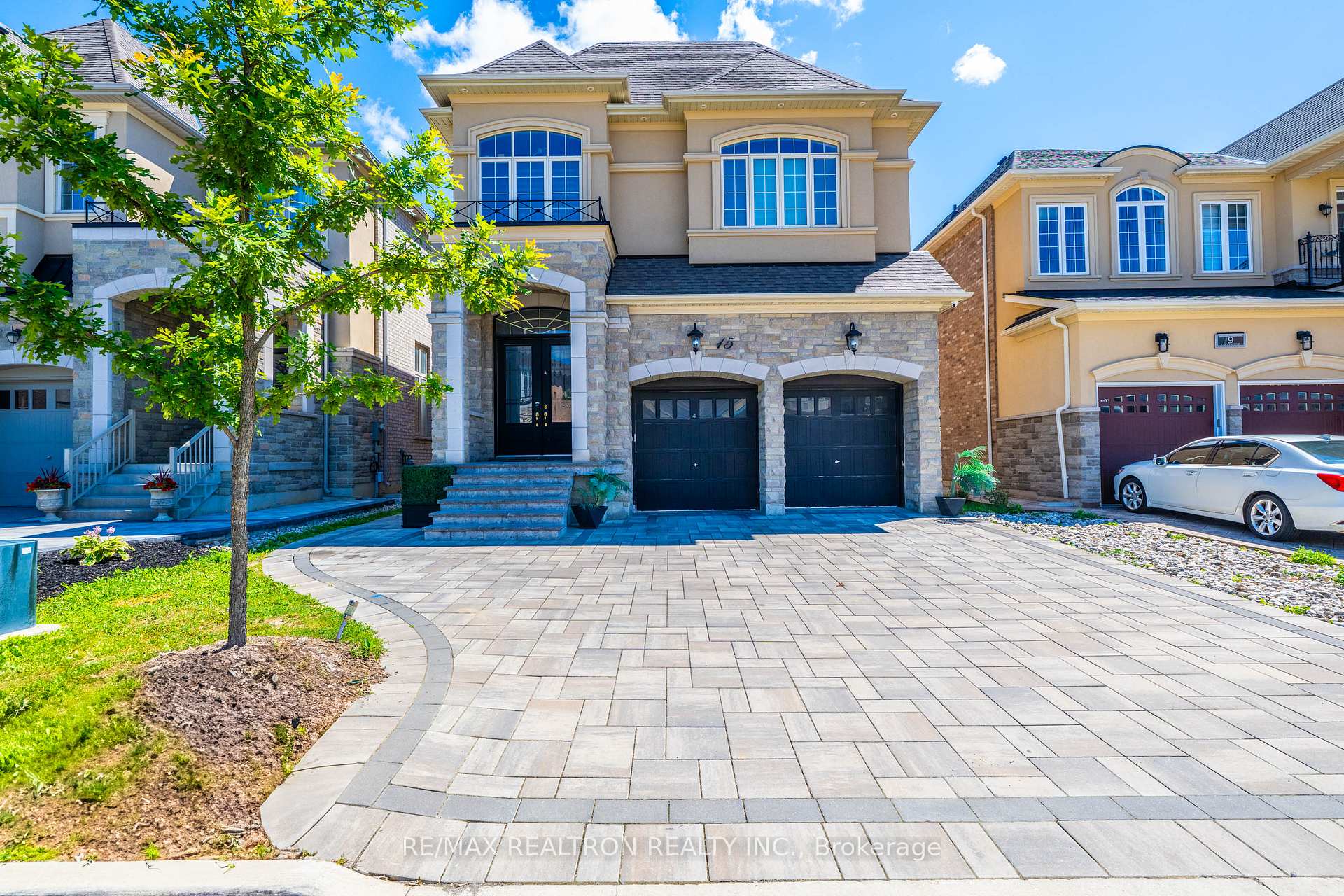 Front of 15 Cannes Avenue E