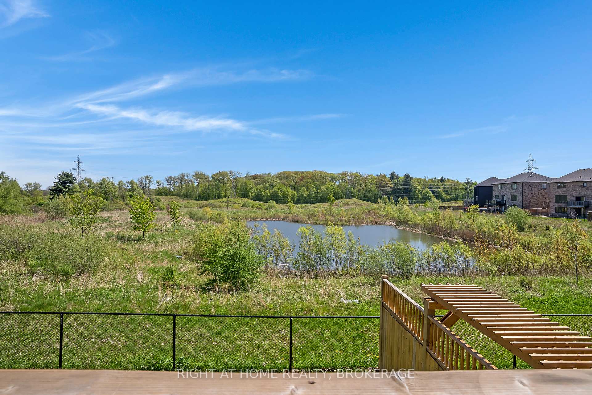 Photo 21 of 19 Robarts Drive, Hamilton, Ancaster — HOMEH