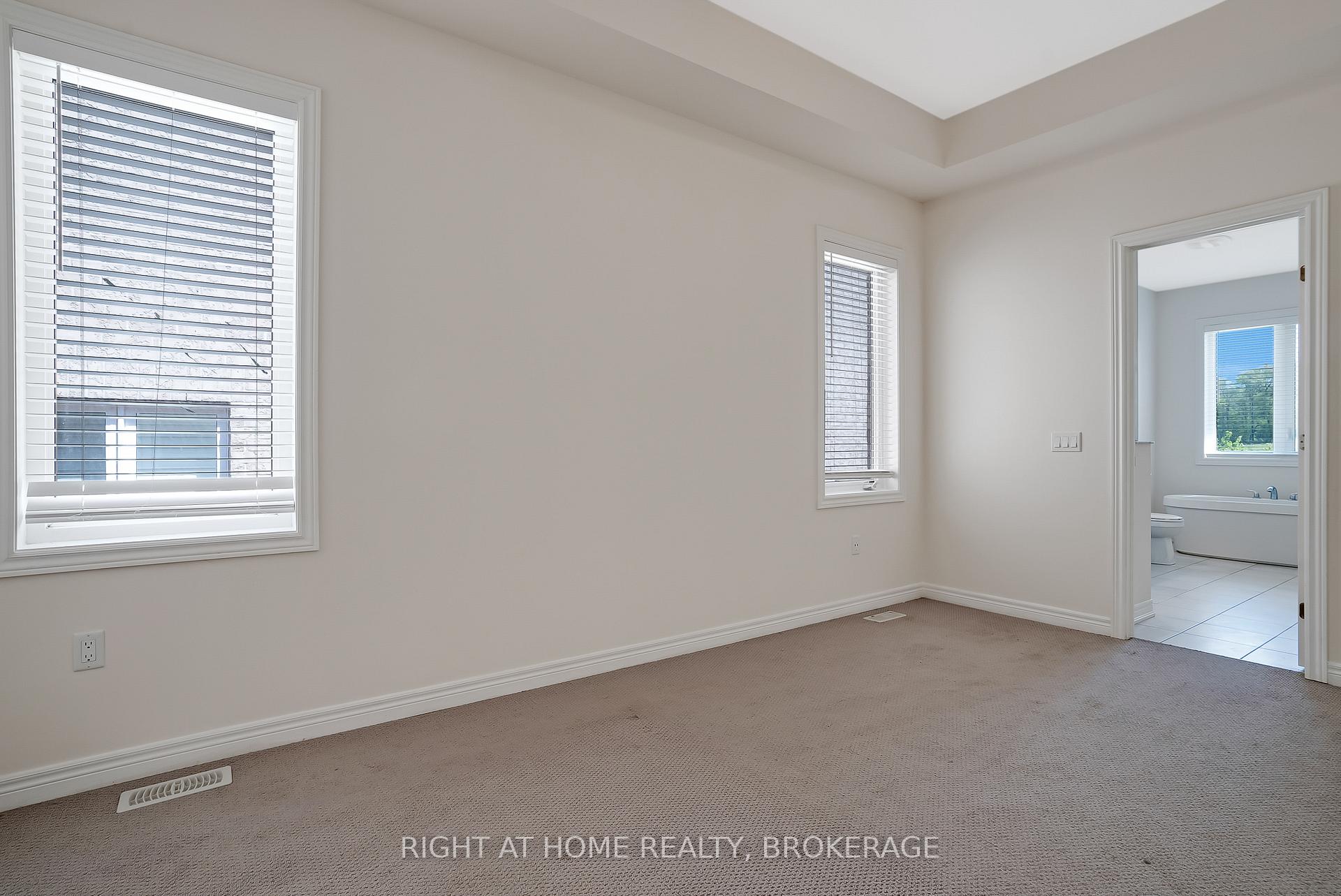 Photo 23 of 19 Robarts Drive, Hamilton, Ancaster — HOMEH
