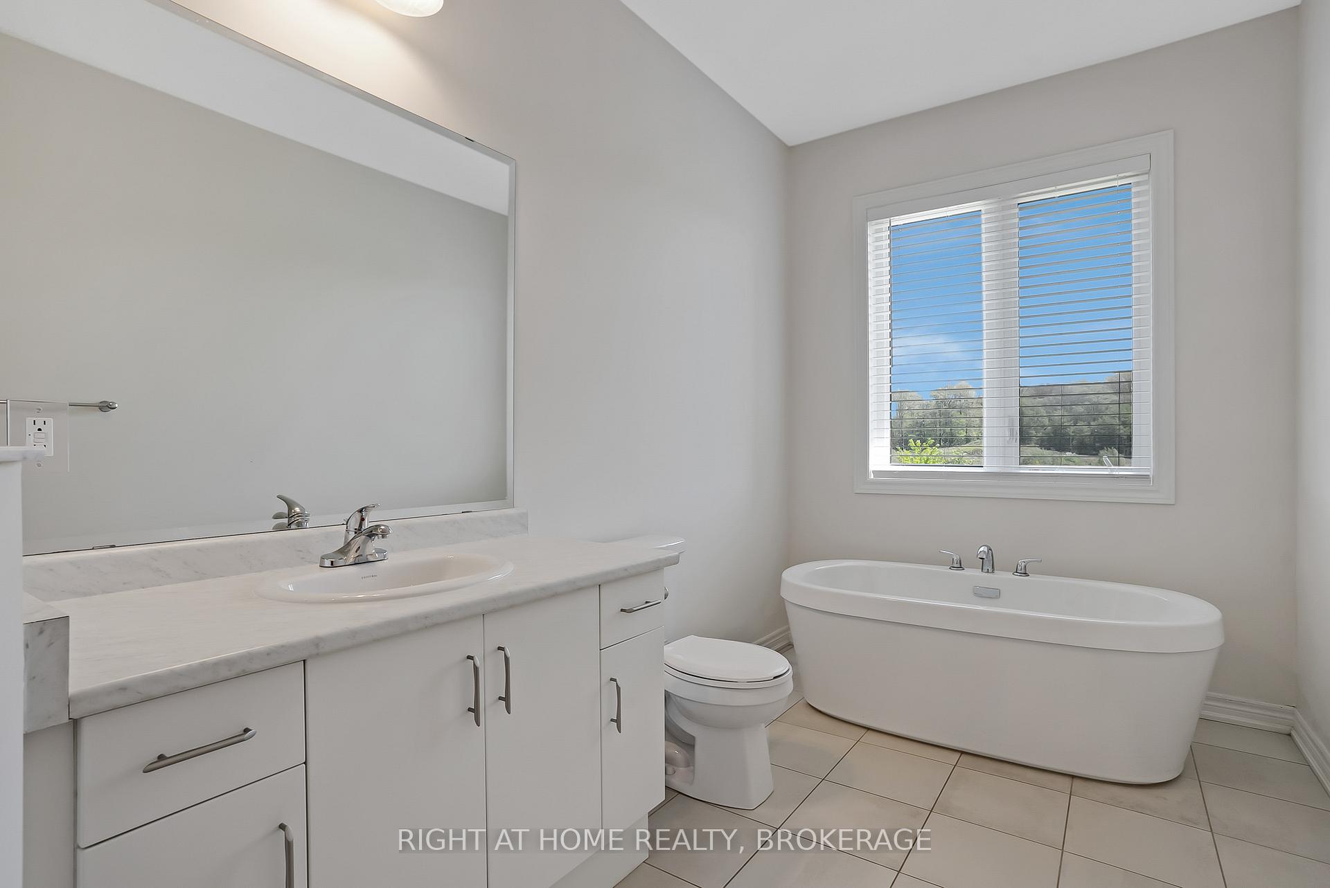 Photo 26 of 19 Robarts Drive, Hamilton, Ancaster — HOMEH