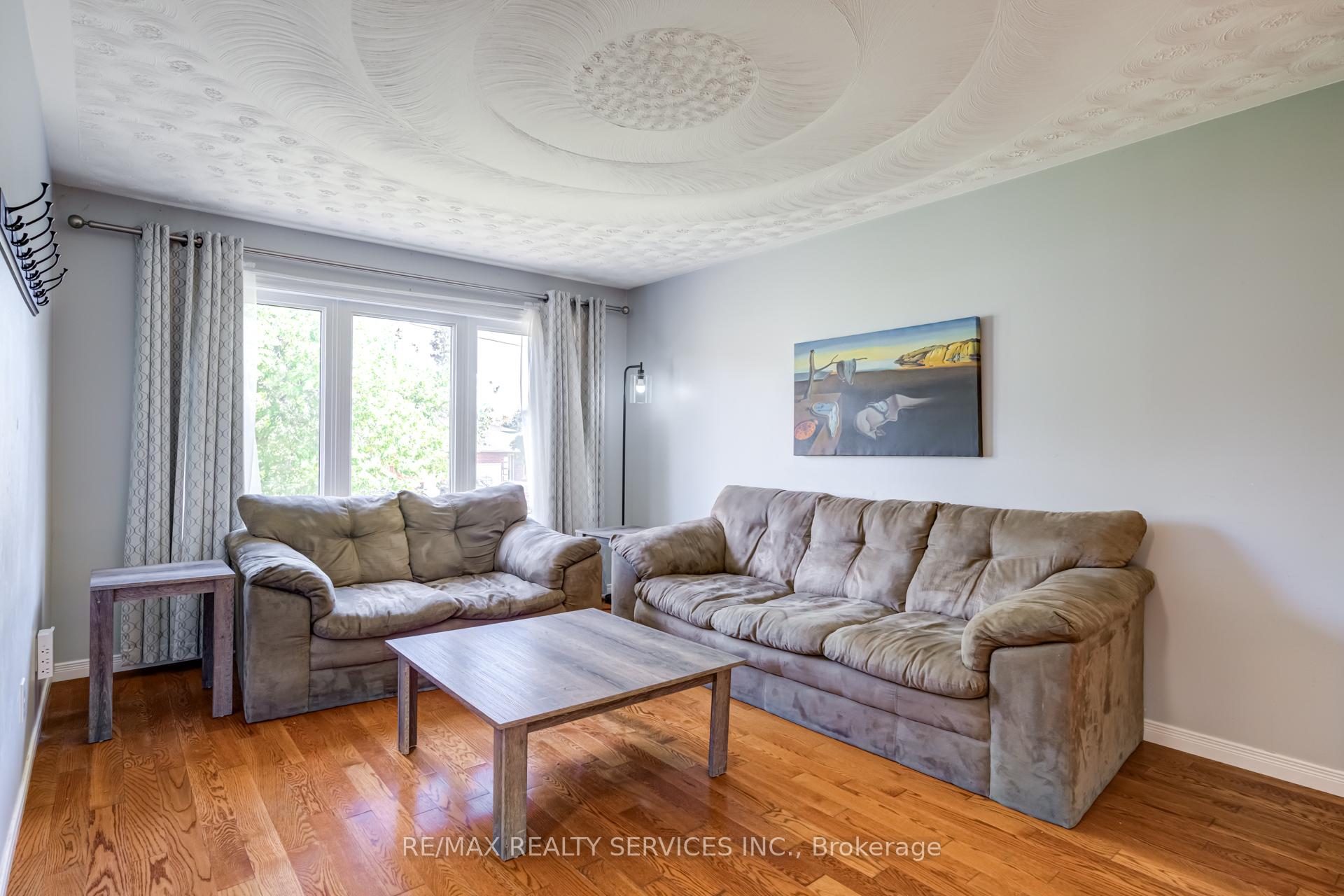 Photo 7 of 109 Biehn Drive, Kitchener — HOMEH