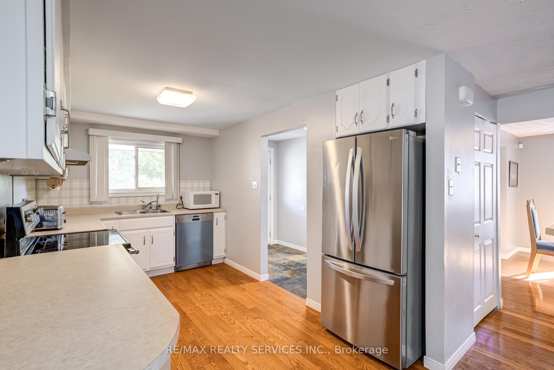 Photo 23 of 109 Biehn Drive, Kitchener — HOMEH