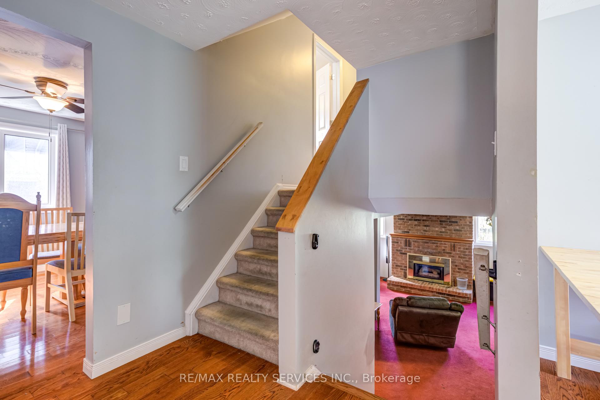 Photo 11 of 109 Biehn Drive, Kitchener — HOMEH