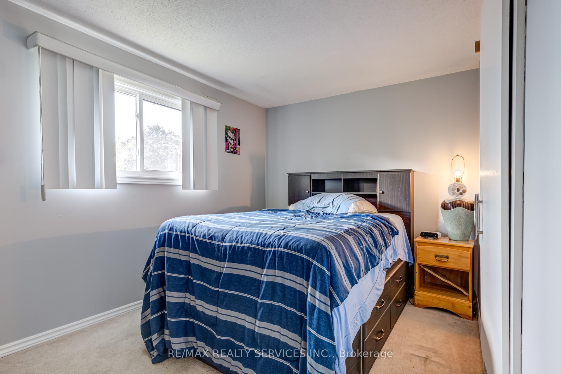 Photo 18 of 109 Biehn Drive, Kitchener — HOMEH