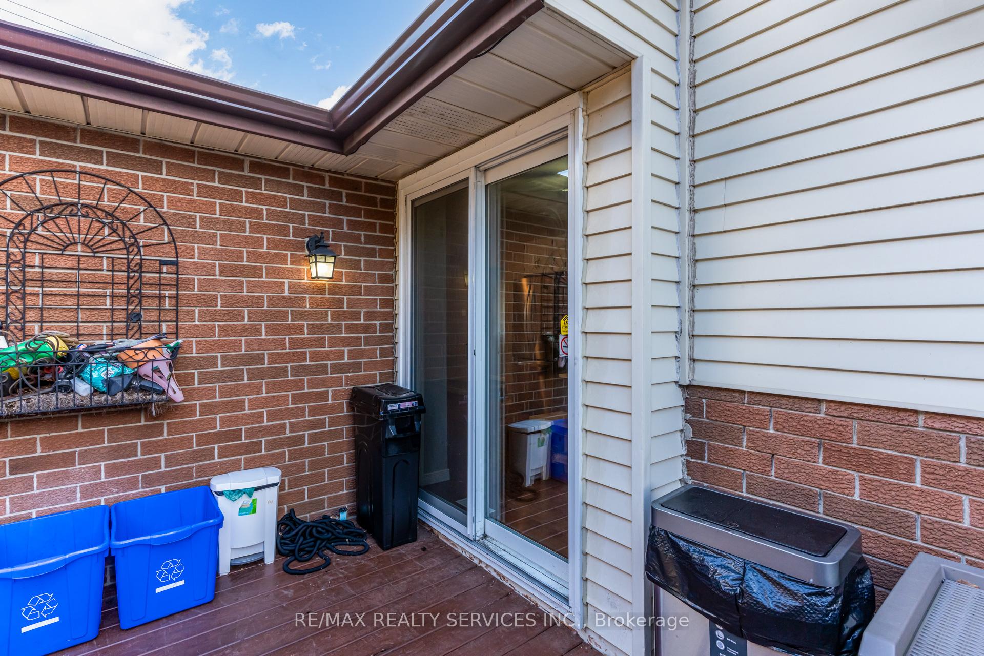 Photo 29 of 109 Biehn Drive, Kitchener — HOMEH