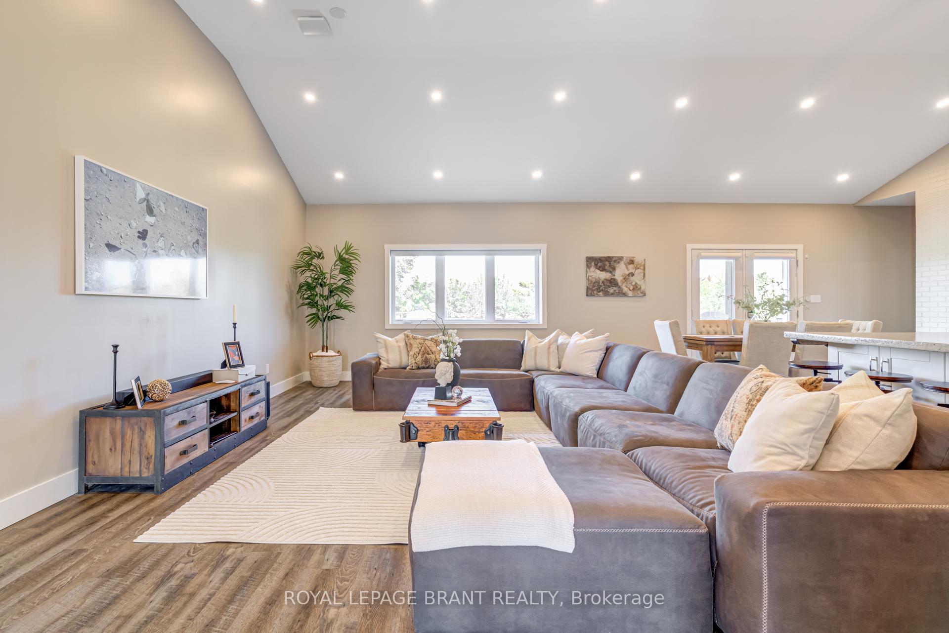 Photo 3 of 180 Royal Oak Road, Cambridge — HOMEH