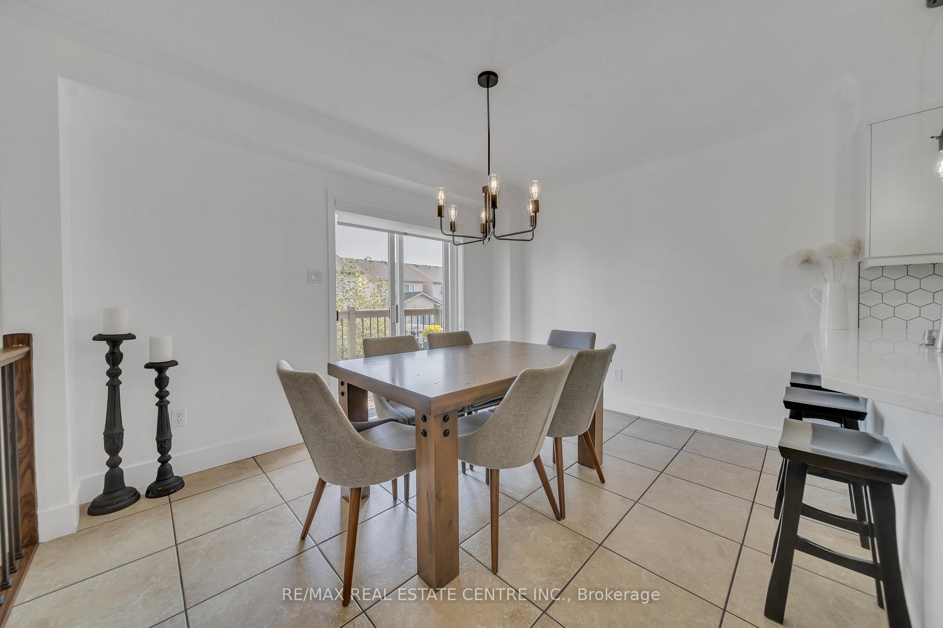 Photo 6 of 15 Yarrow Court, Kitchener — HOMEH