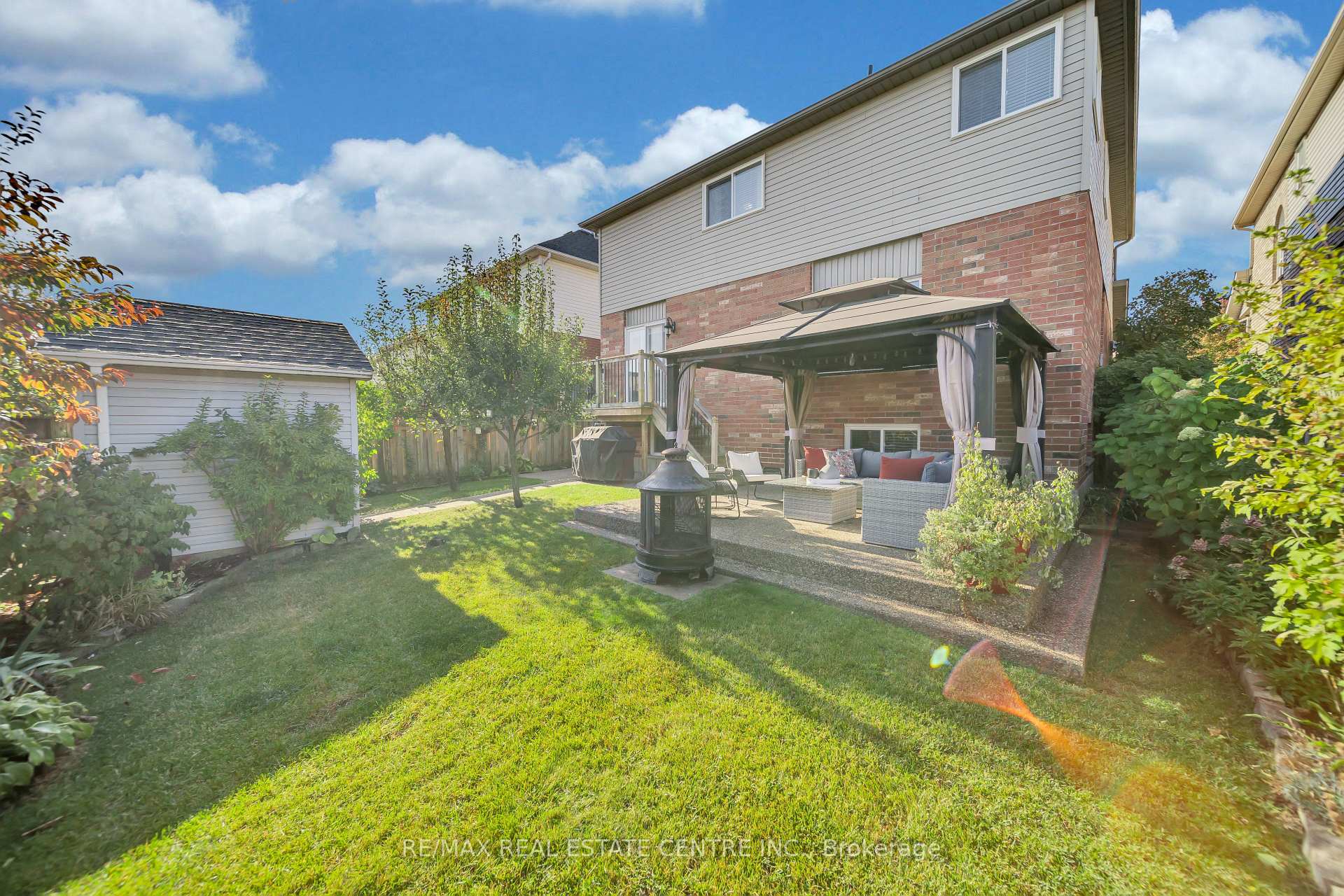 Photo 30 of 15 Yarrow Court, Kitchener — HOMEH