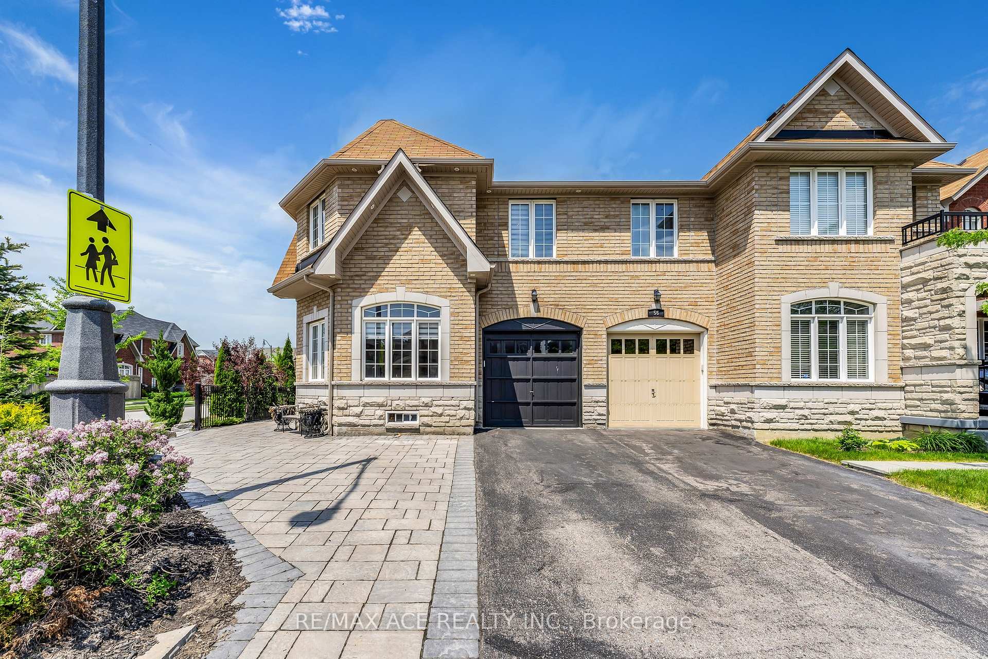 Photo 13 of 51 Long Branch Trail, Brampton, Bram East — HOMEH