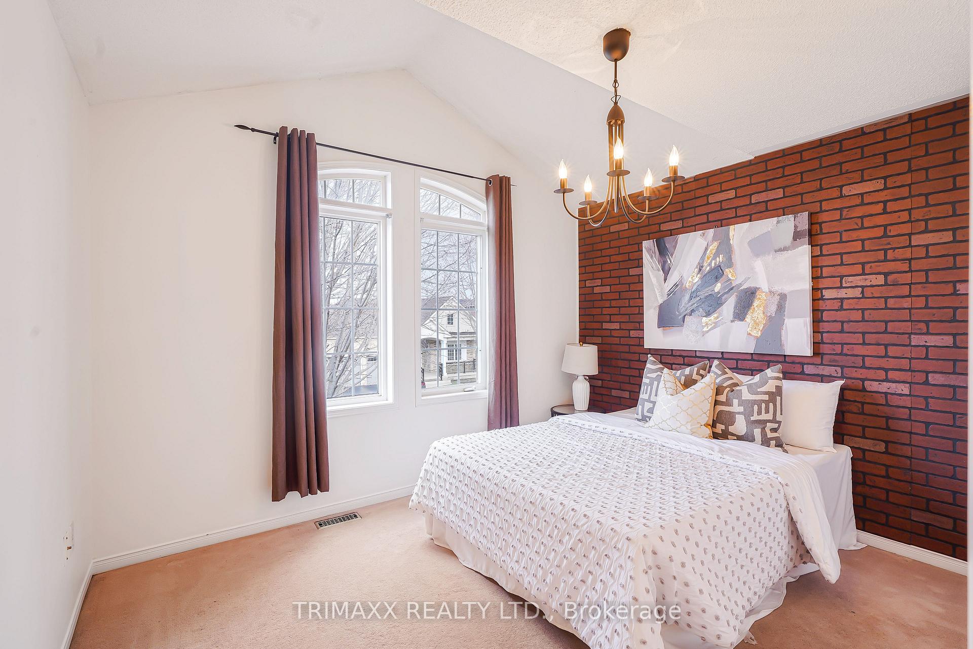 Photo 24 of 3 Turret Crescent, Brampton, Fletcher's Meadow — HOMEH