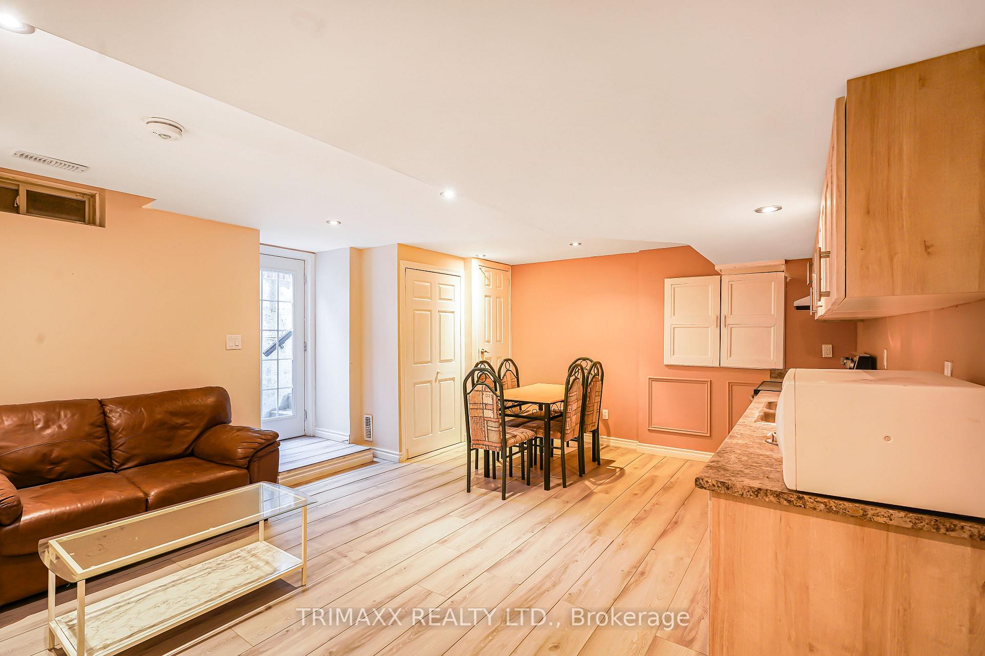 Photo 18 of 3 Turret Crescent, Brampton, Fletcher's Meadow — HOMEH