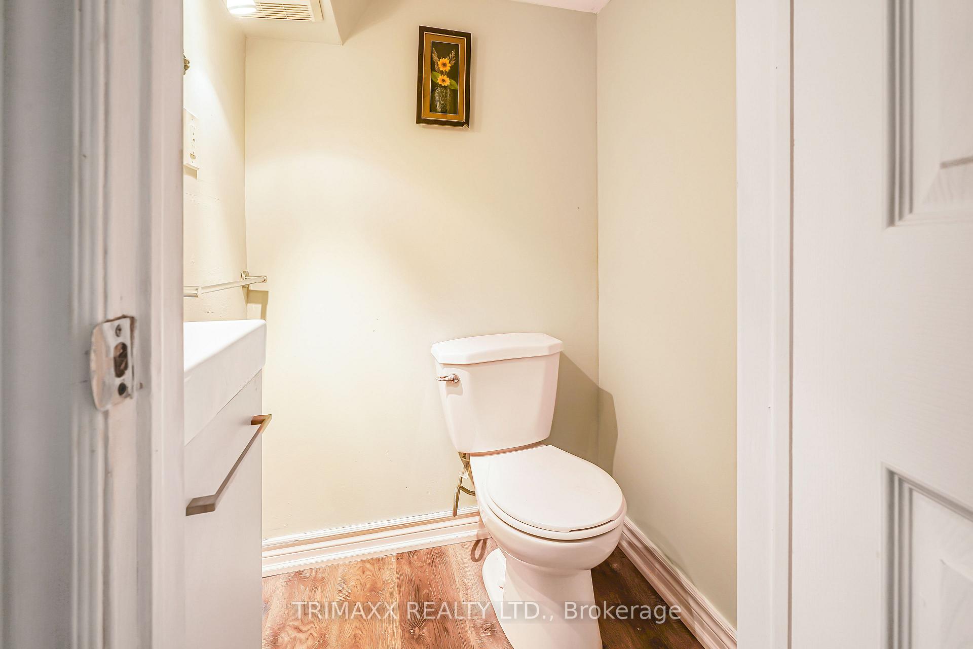 Photo 21 of 3 Turret Crescent, Brampton, Fletcher's Meadow — HOMEH