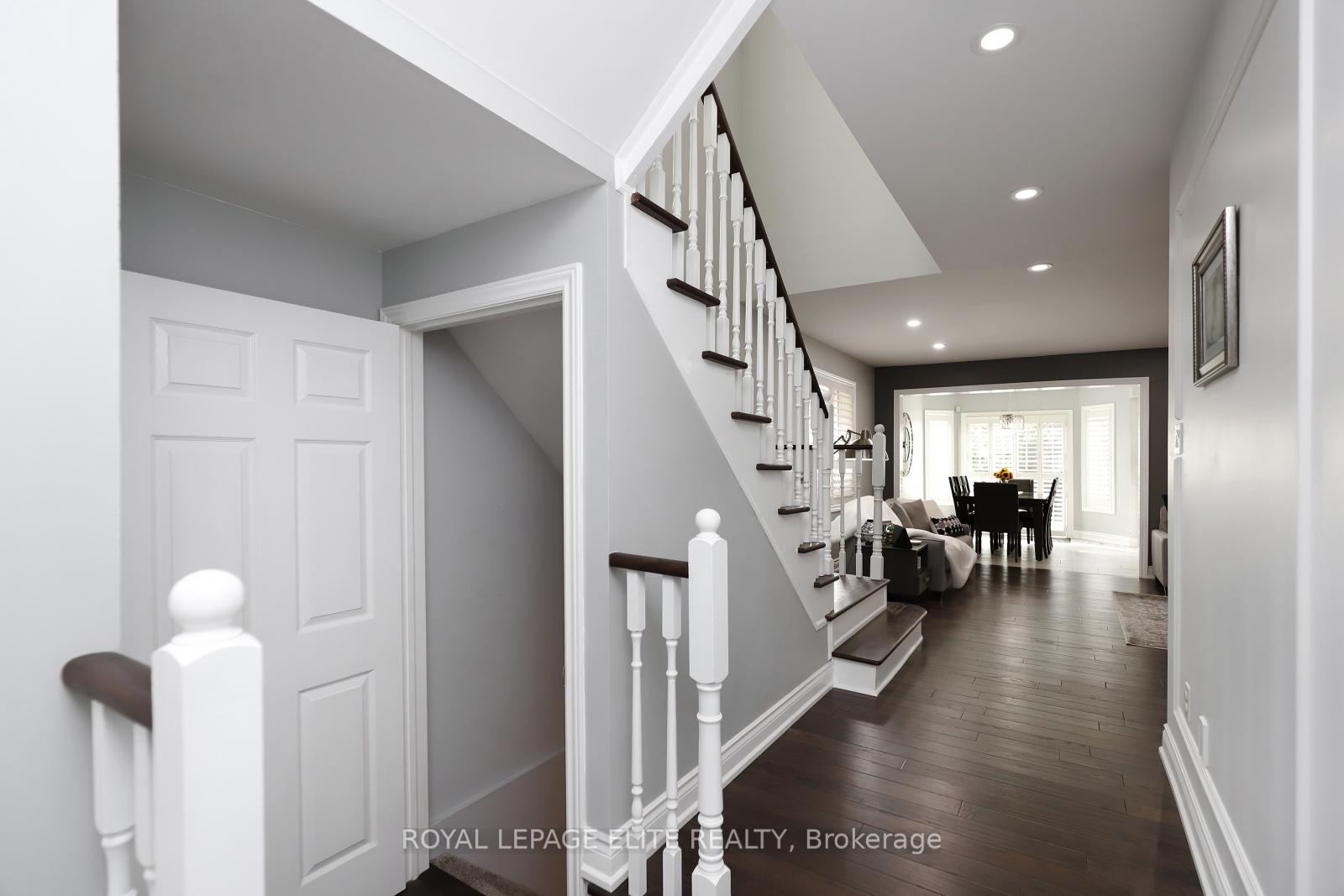 Photo 2 of 5329 Roadside Way, Mississauga, Churchill Meadows — HOMEH