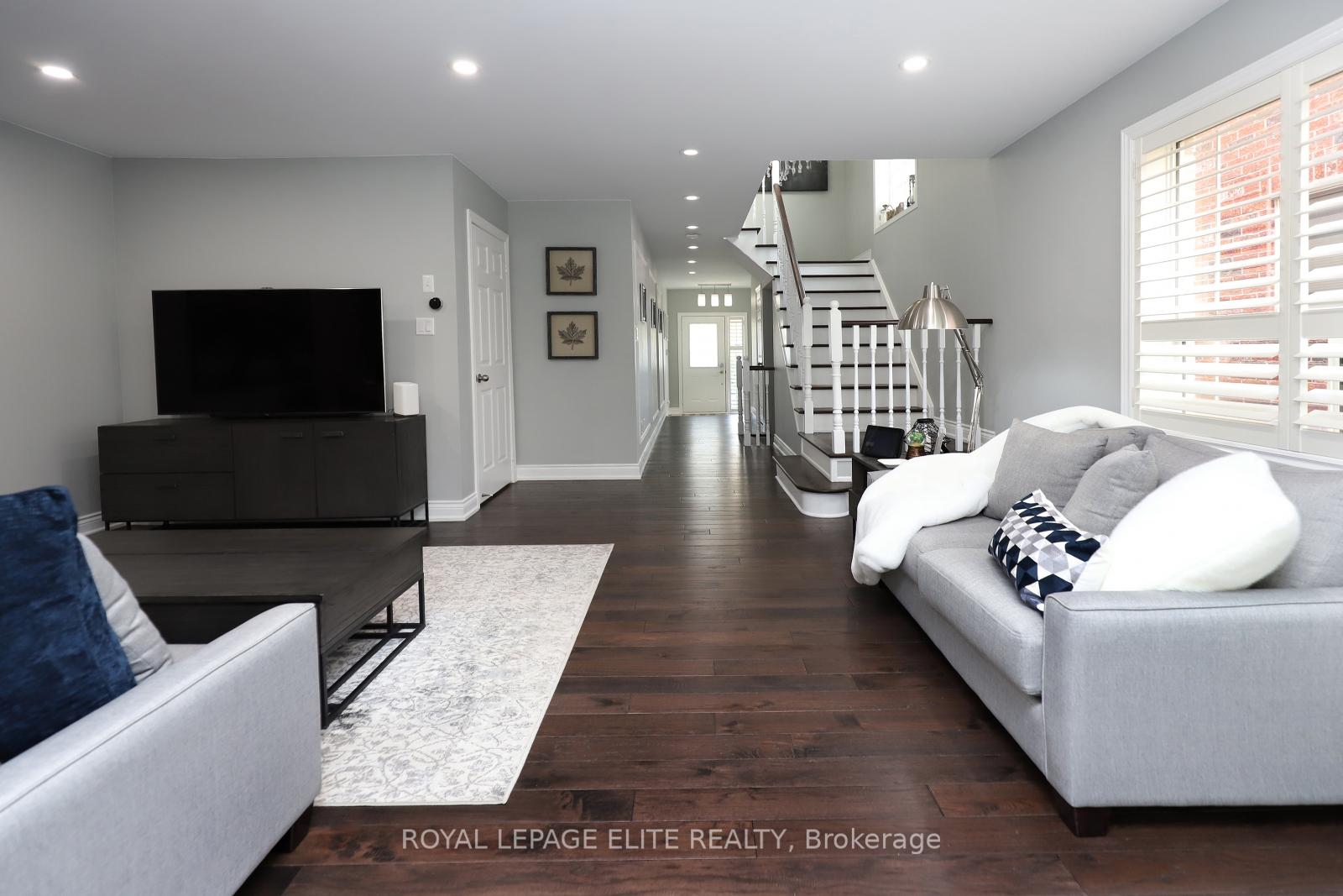 Photo 5 of 5329 Roadside Way, Mississauga, Churchill Meadows — HOMEH