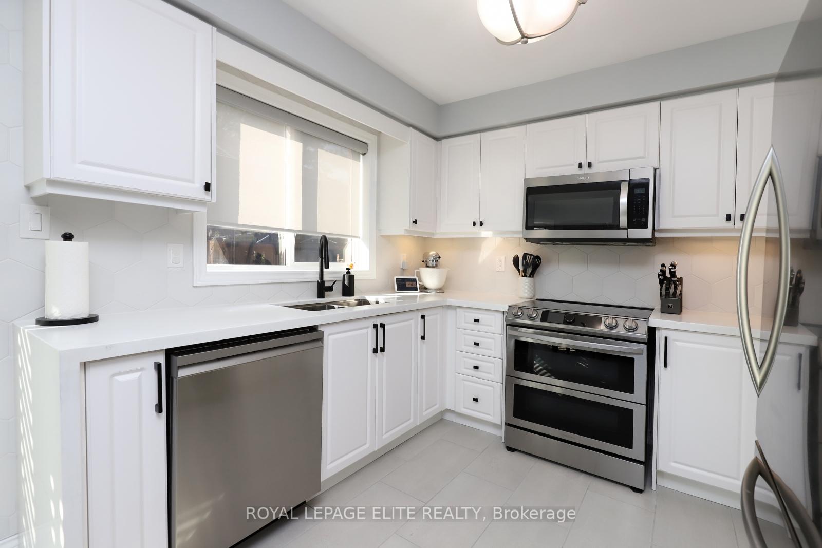 Photo 9 of 5329 Roadside Way, Mississauga, Churchill Meadows — HOMEH
