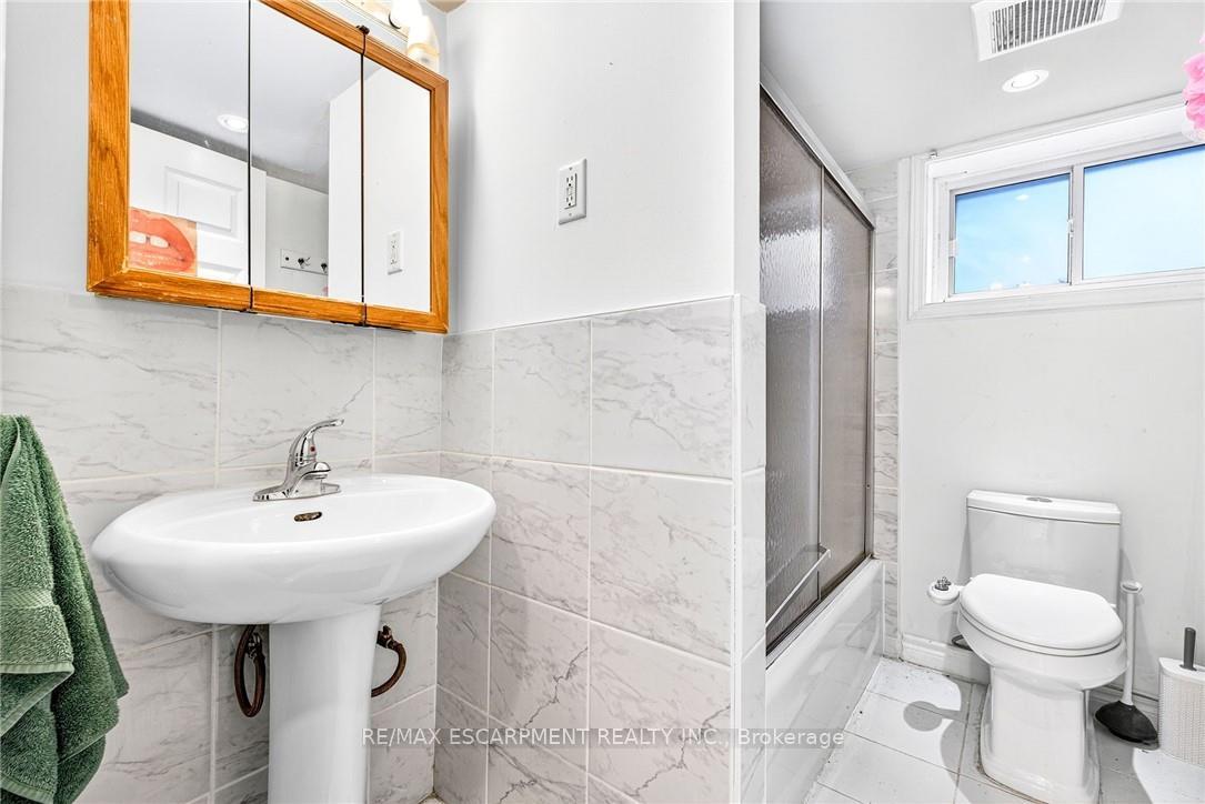 Photo 42 of 111 Leland Street, Hamilton, Ainslie Wood — HOMEH