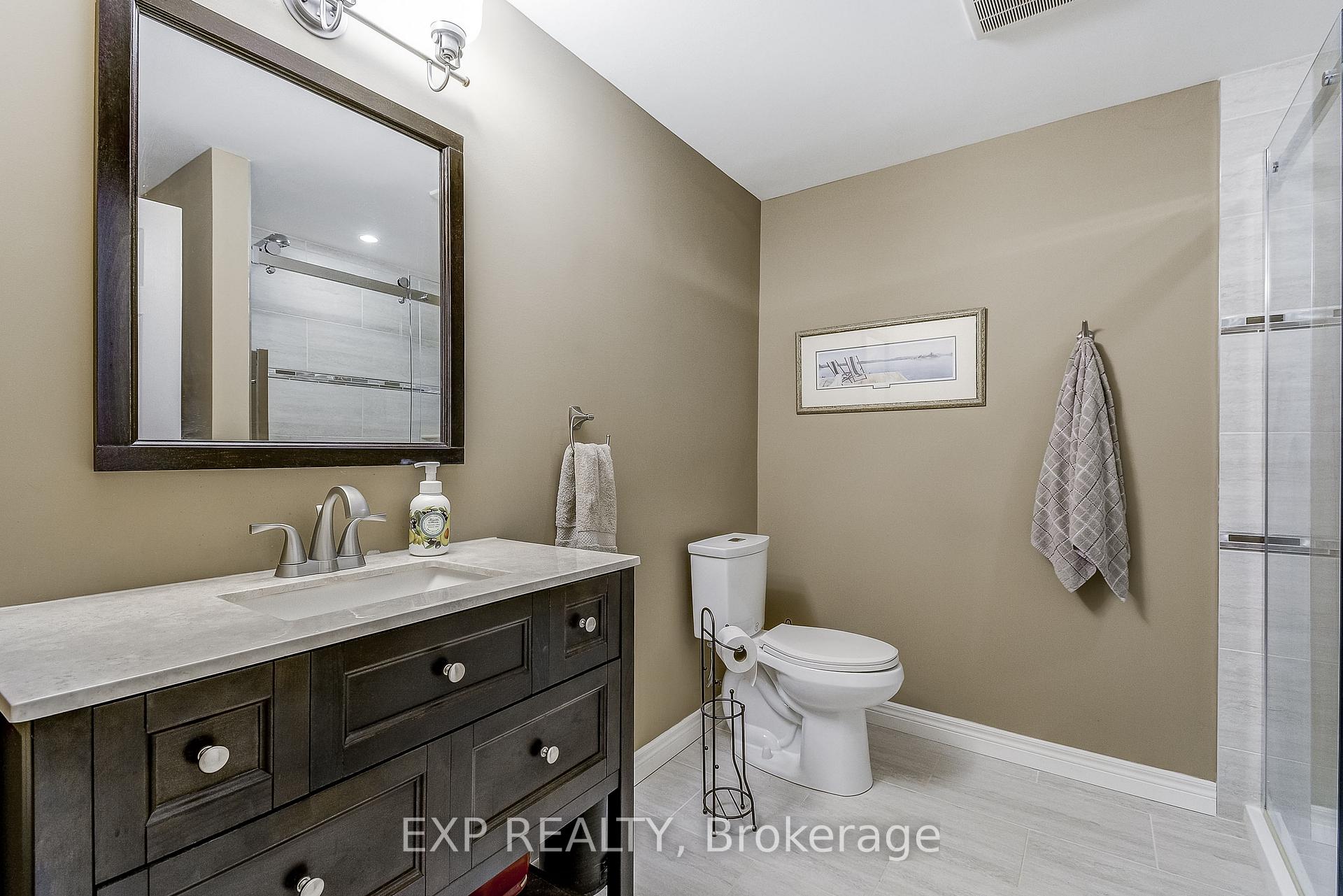 Photo 9 of 3 Cowper Court, Hamilton, Dundas — HOMEH