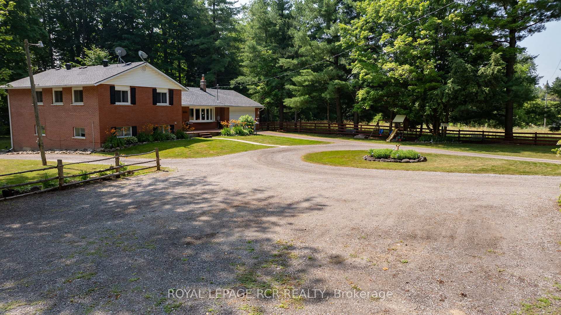 Photo 3 of 7561 Finnerty Side Road, Caledon, Rural Caledon — HOMEH