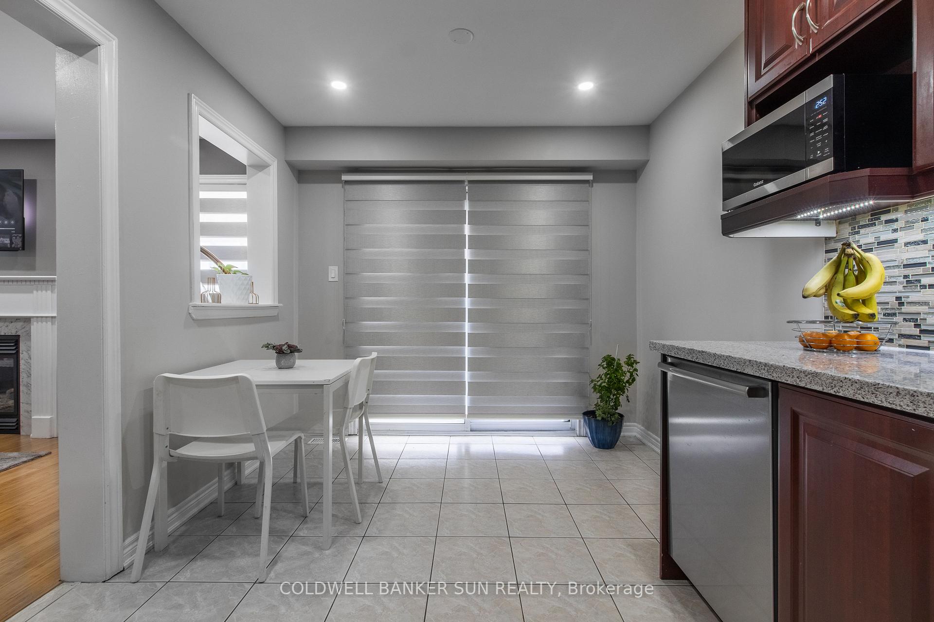 Photo 3 of 17 Flatfield Way, Brampton, Bram East — HOMEH