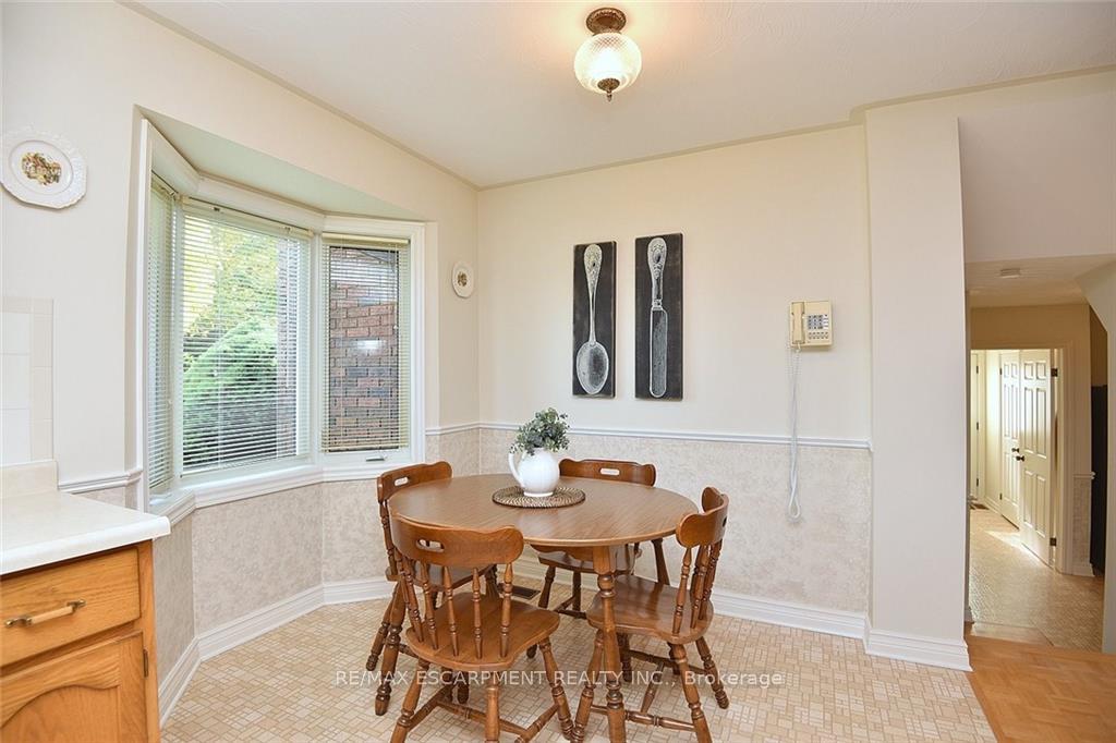 Photo 14 of 49 Nellida Crescent, Hamilton, Gurnett — HOMEH