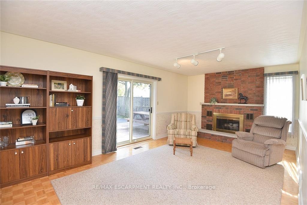 Photo 26 of 49 Nellida Crescent, Hamilton, Gurnett — HOMEH