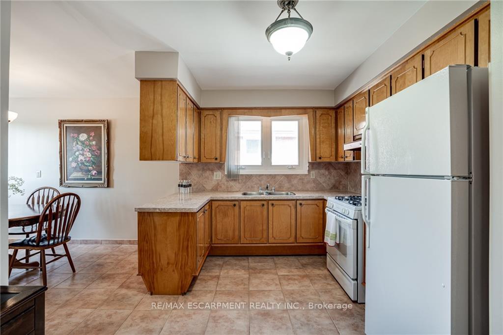 Photo 26 of 49 Anson Avenue, Hamilton, Lisgar — HOMEH