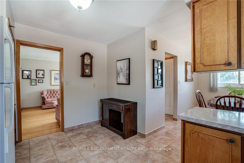 Photo 36 of 49 Anson Avenue, Hamilton, Lisgar — HOMEH