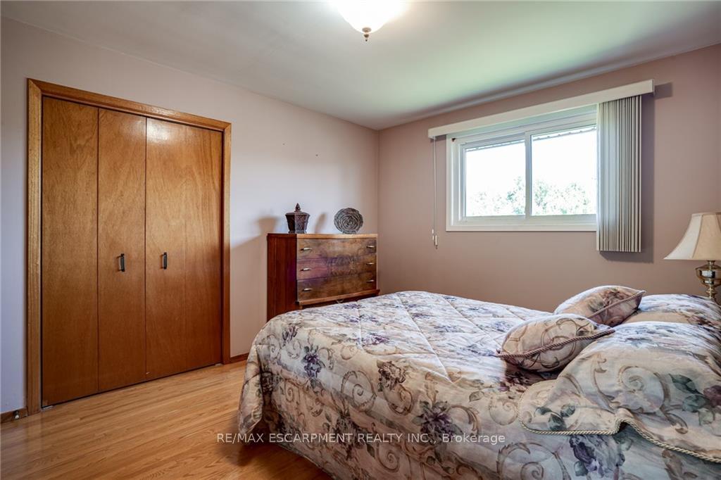 Photo 20 of 49 Anson Avenue, Hamilton, Lisgar — HOMEH