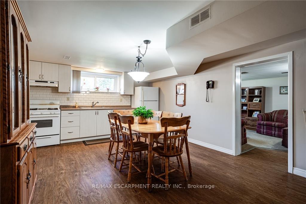 Photo 34 of 49 Anson Avenue, Hamilton, Lisgar — HOMEH