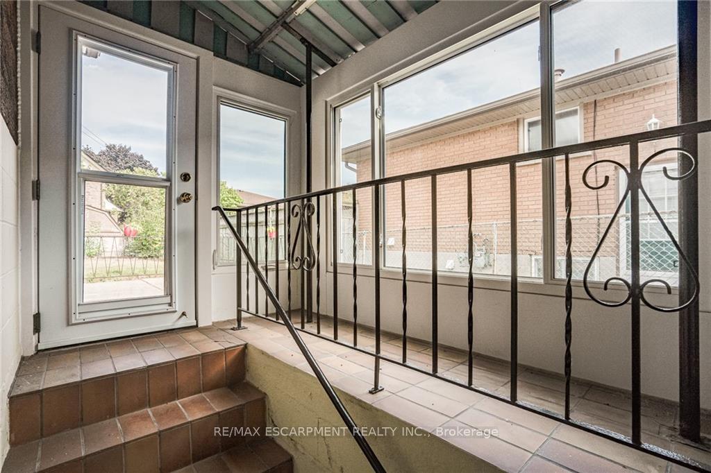 Photo 40 of 49 Anson Avenue, Hamilton, Lisgar — HOMEH
