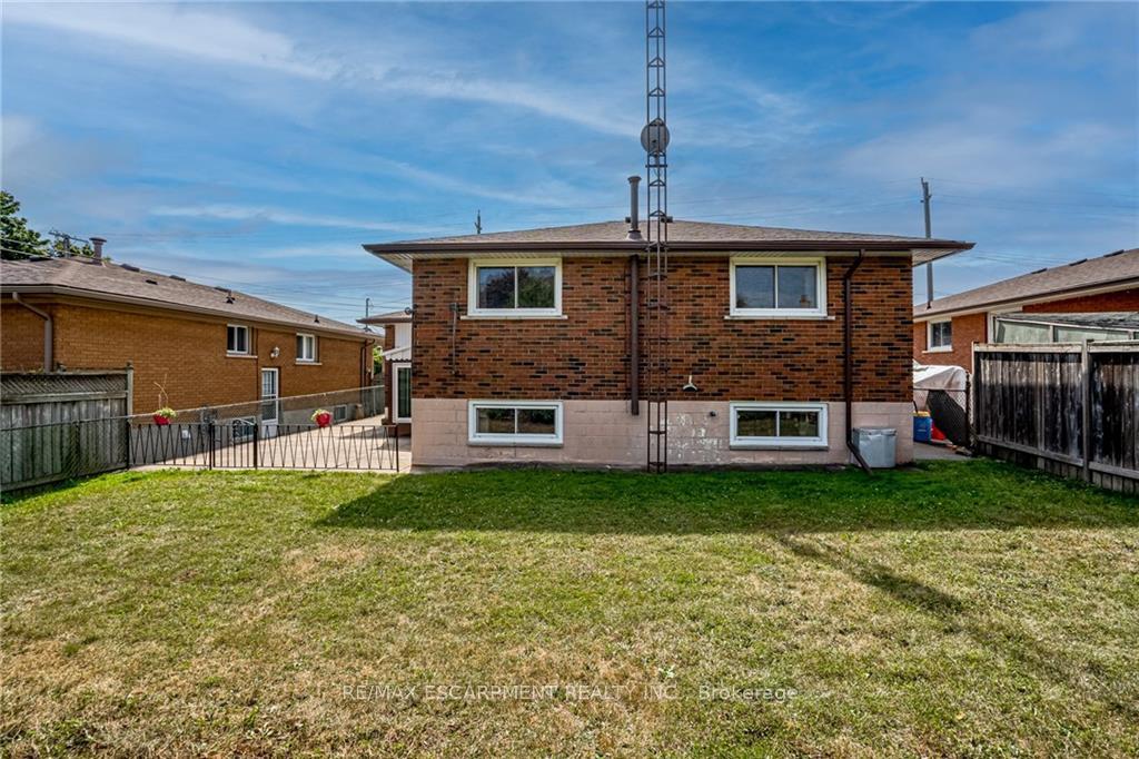 Photo 32 of 49 Anson Avenue, Hamilton, Lisgar — HOMEH