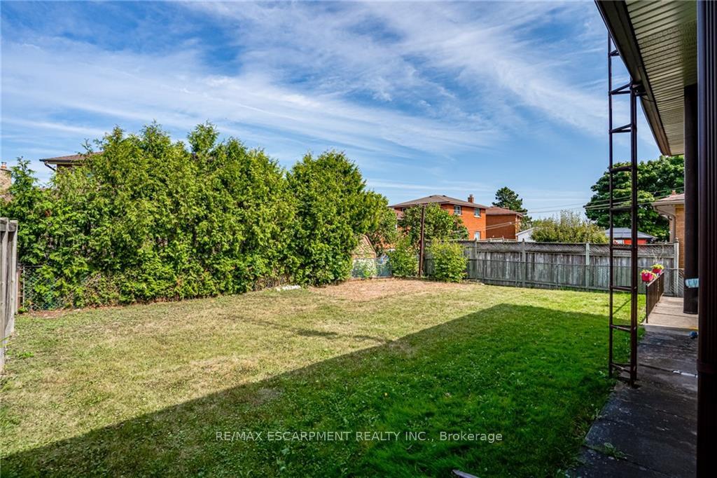 Photo 35 of 49 Anson Avenue, Hamilton, Lisgar — HOMEH