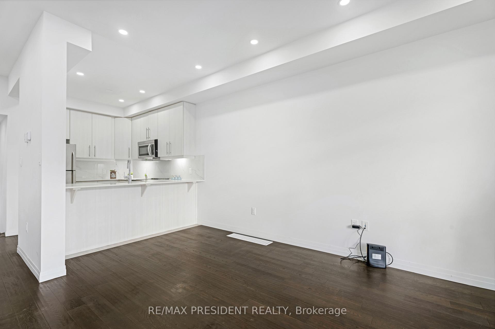 Photo 7 of Unit 70, 30 Times Square Boulevard, Hamilton, Stoney Creek Mountain — HOMEH