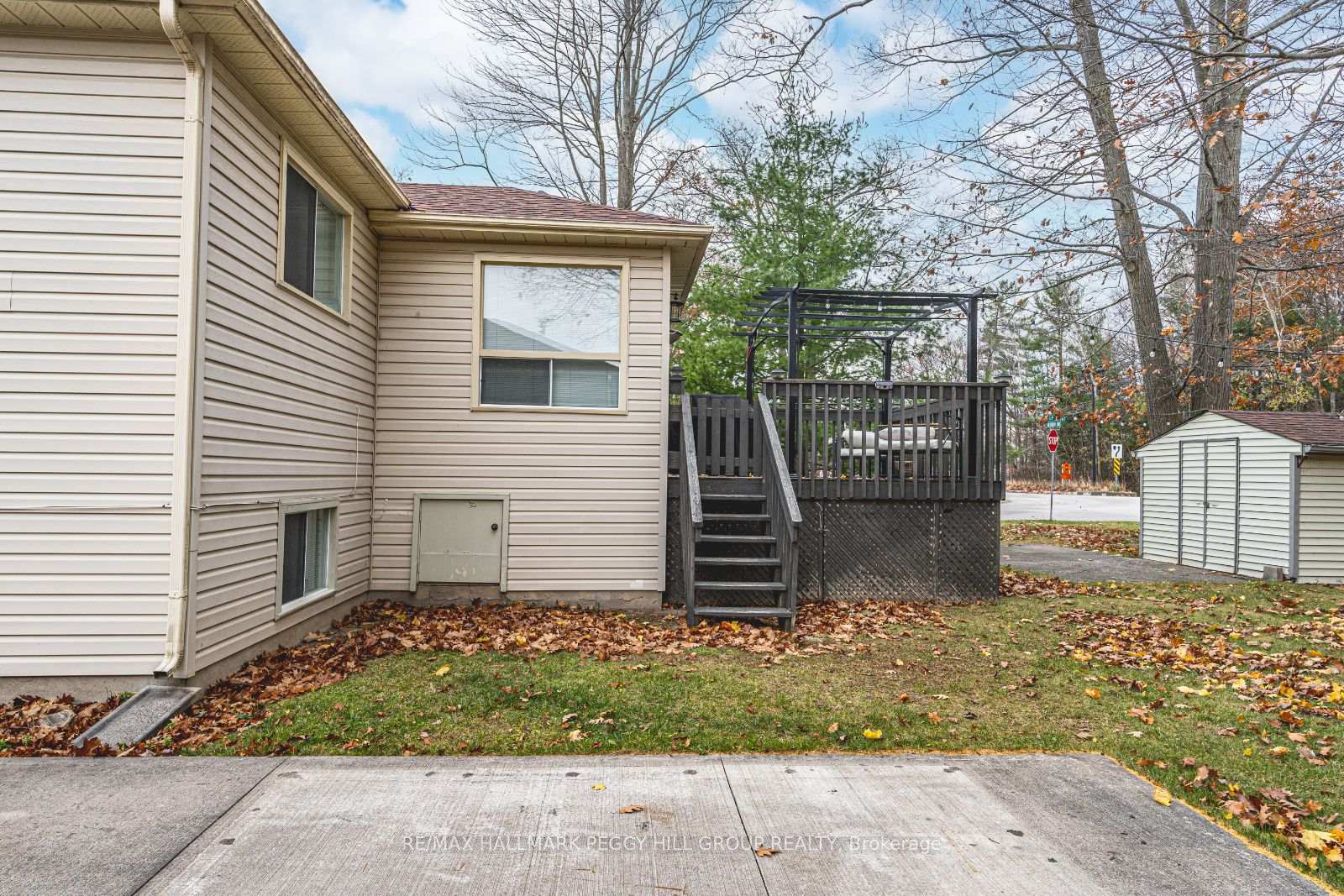 Photo 19 of 3 Donald Crescent, Wasaga Beach — HOMEH