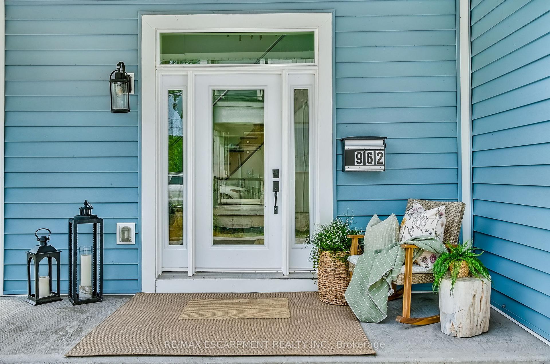 Photo 2 of 962 Beach Boulevard, Hamilton, Hamilton Beach — HOMEH