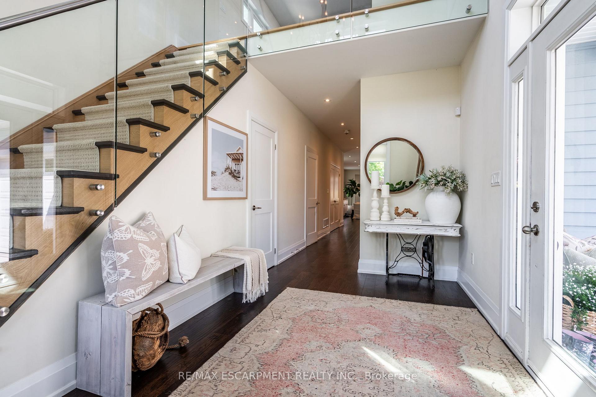 Photo 6 of 962 Beach Boulevard, Hamilton, Hamilton Beach — HOMEH
