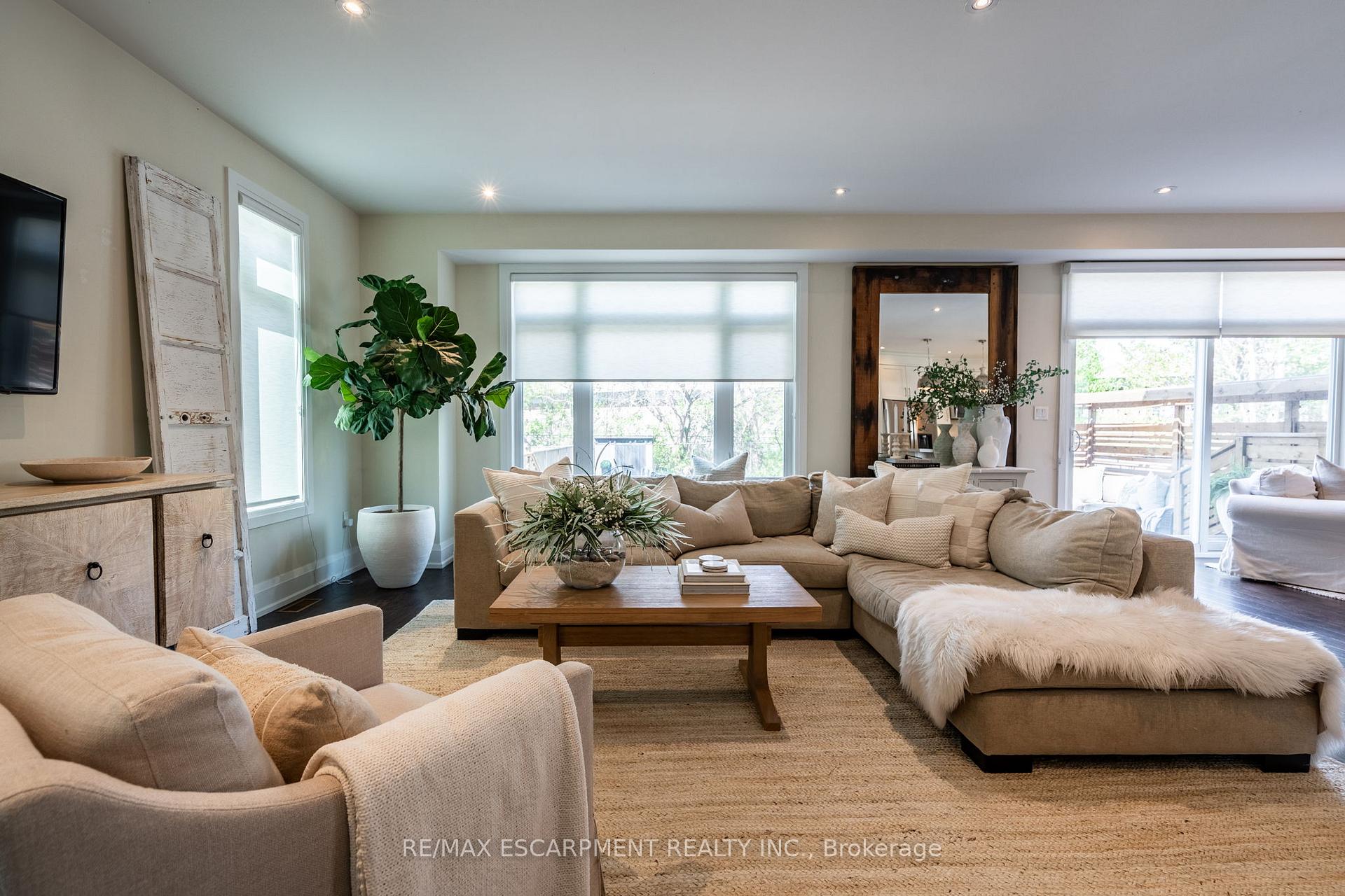 Photo 17 of 962 Beach Boulevard, Hamilton, Hamilton Beach — HOMEH