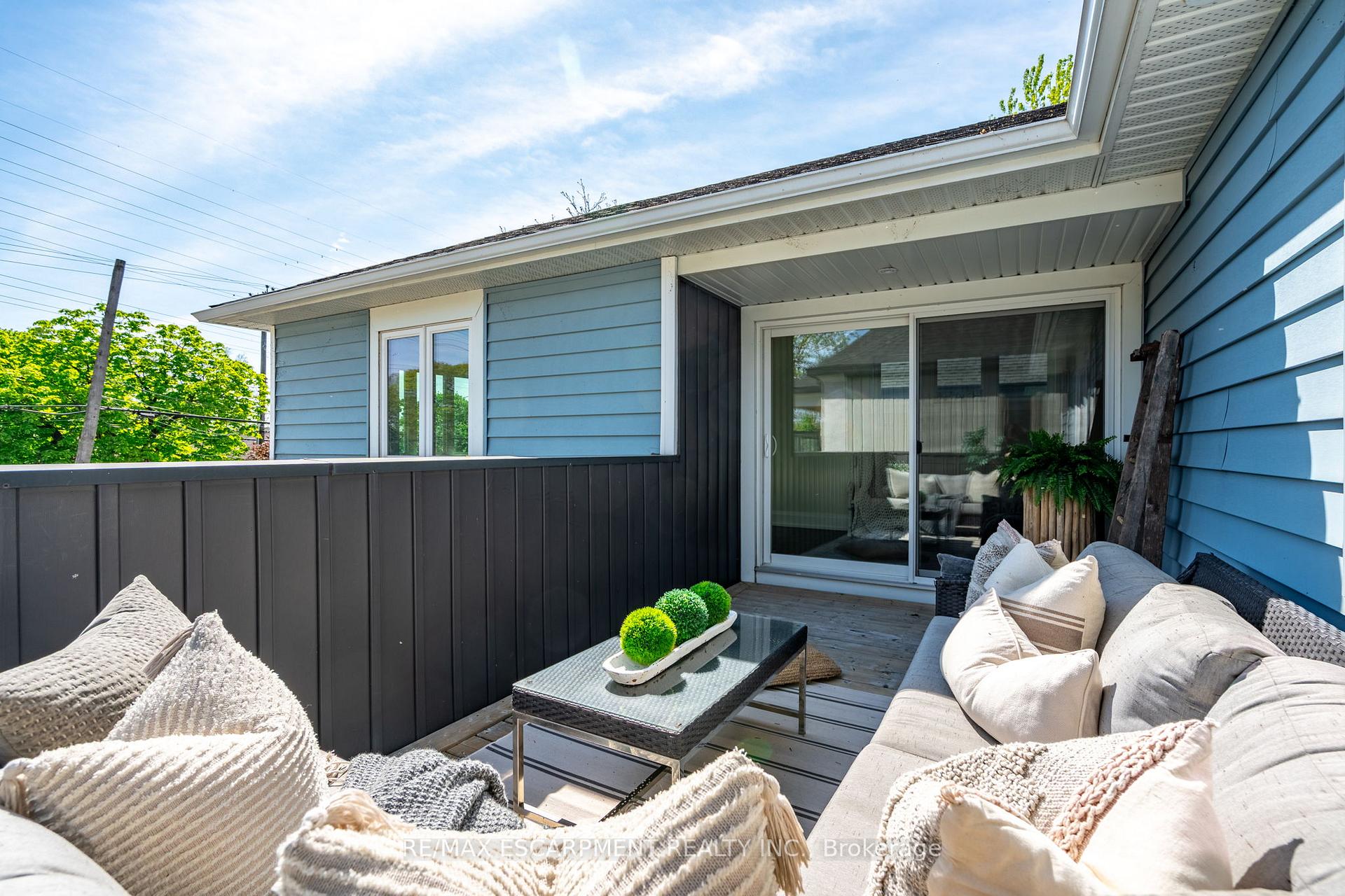 Photo 5 of 962 Beach Boulevard, Hamilton, Hamilton Beach — HOMEH