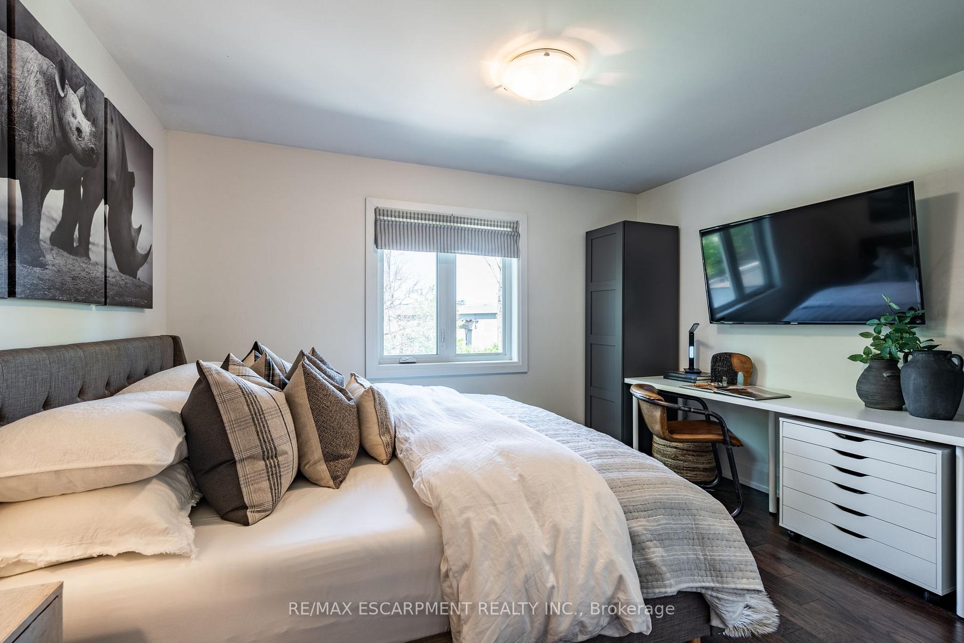 Photo 19 of 962 Beach Boulevard, Hamilton, Hamilton Beach — HOMEH