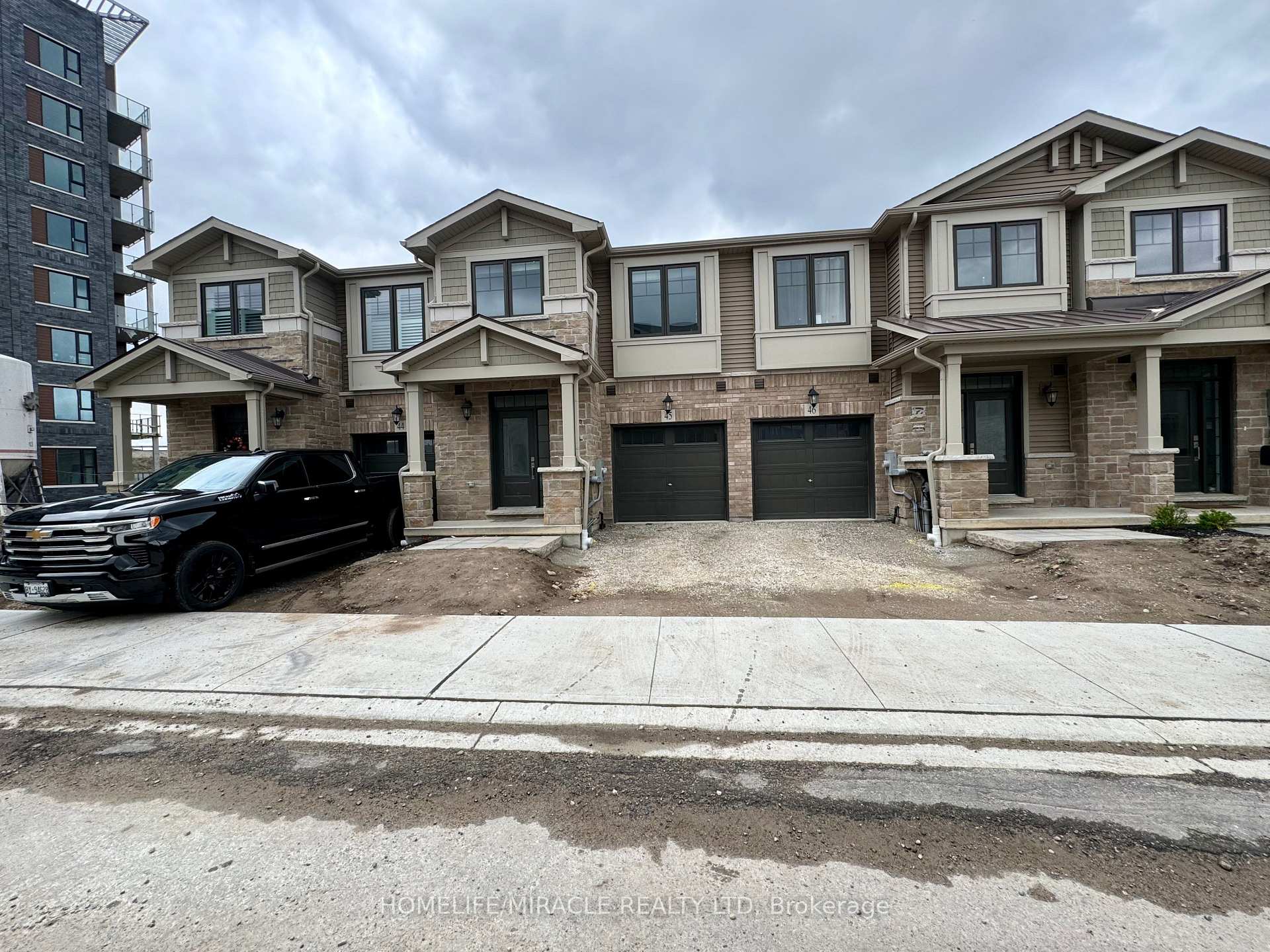 Photo 13 of Unit 45, 100 Hollywood Court E, Cambridge — HOMEH