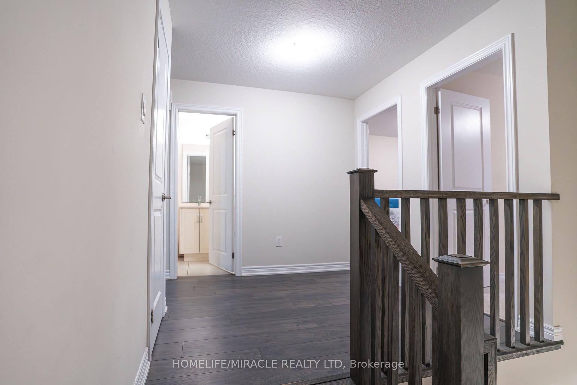 Photo 5 of Unit 45, 100 Hollywood Court E, Cambridge — HOMEH