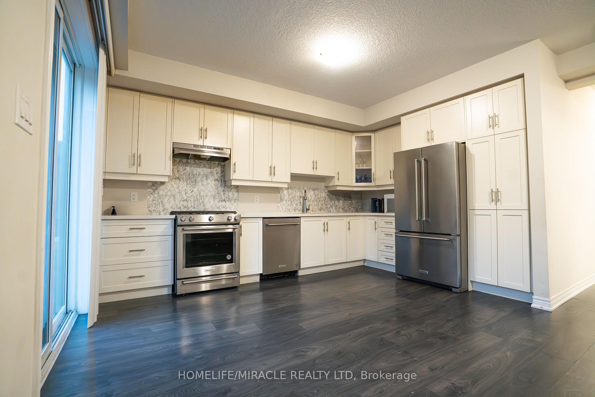 Photo 6 of Unit 45, 100 Hollywood Court E, Cambridge — HOMEH
