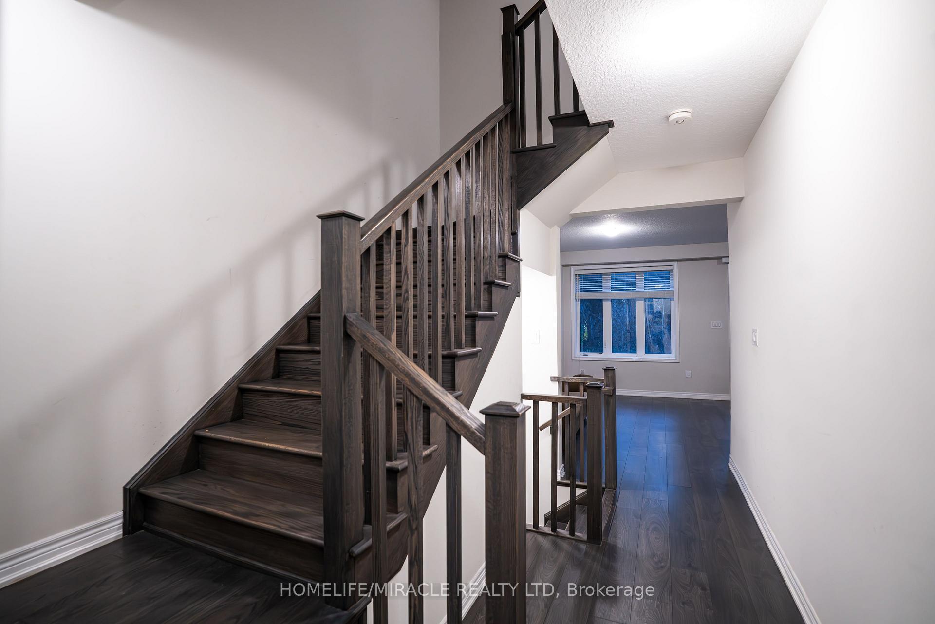 Photo 11 of Unit 45, 100 Hollywood Court E, Cambridge — HOMEH