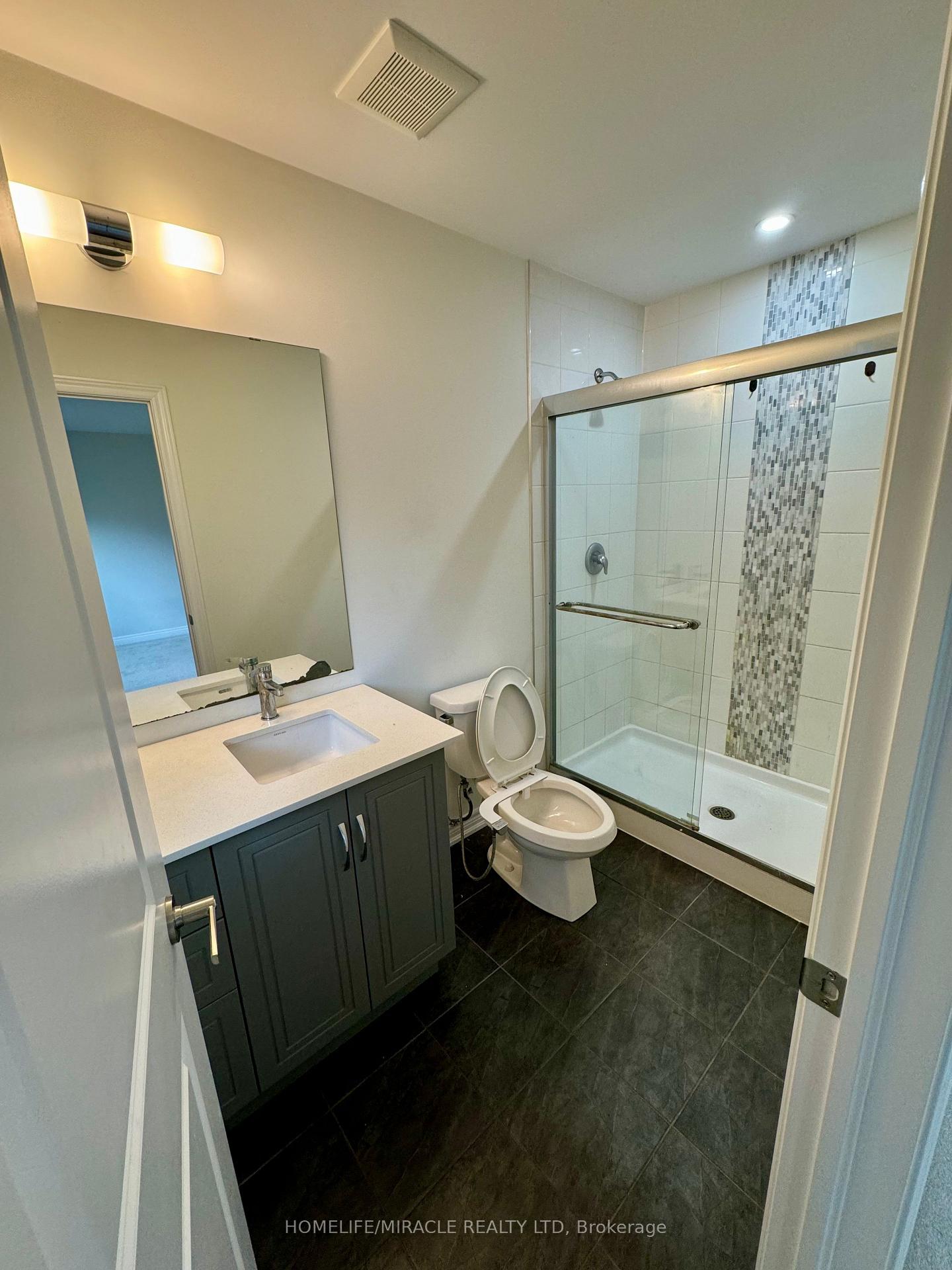 Photo 9 of Unit 45, 100 Hollywood Court E, Cambridge — HOMEH