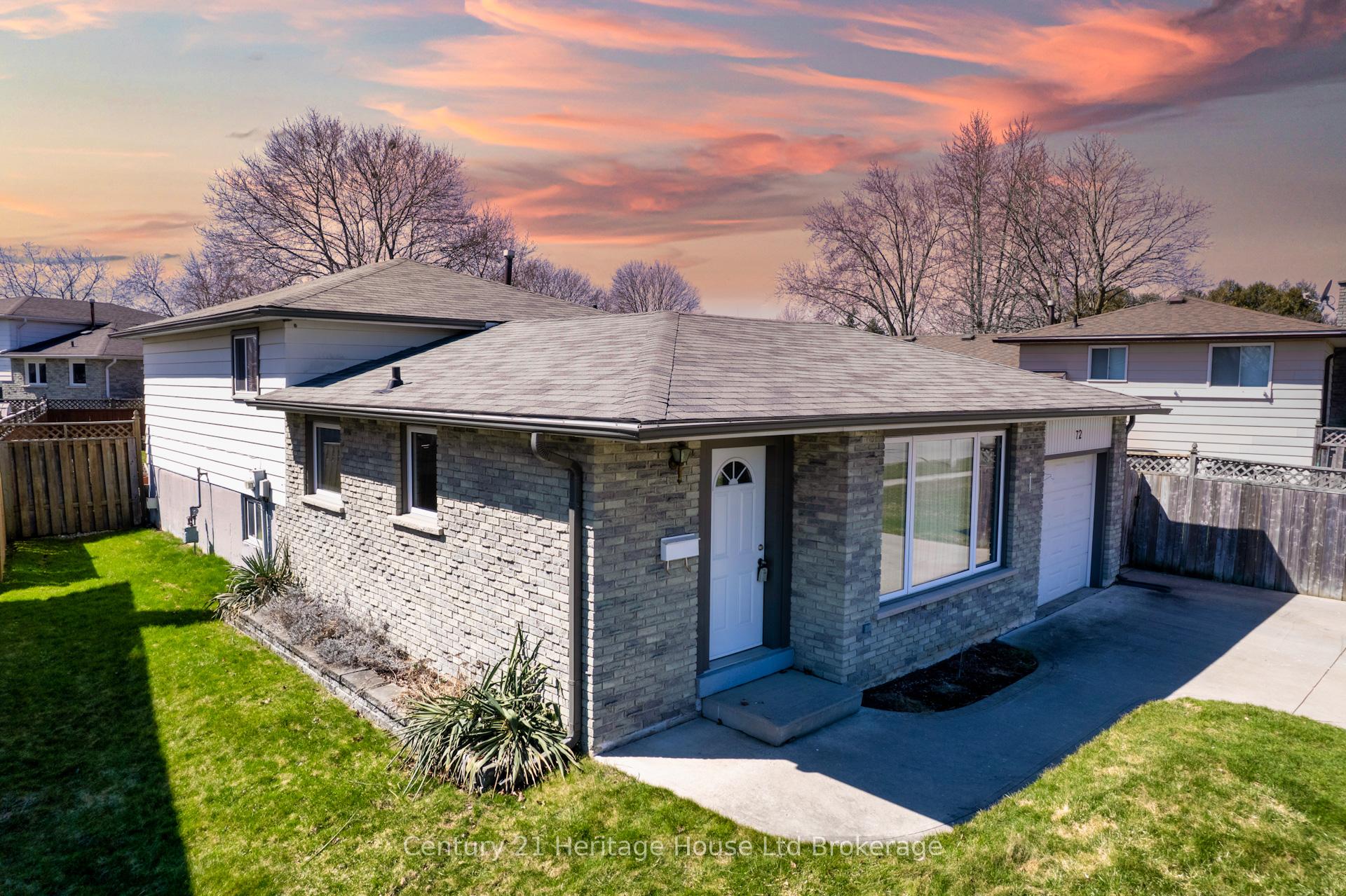 Photo 9 of 72 Magnolia Drive, Brant, Paris — HOMEH