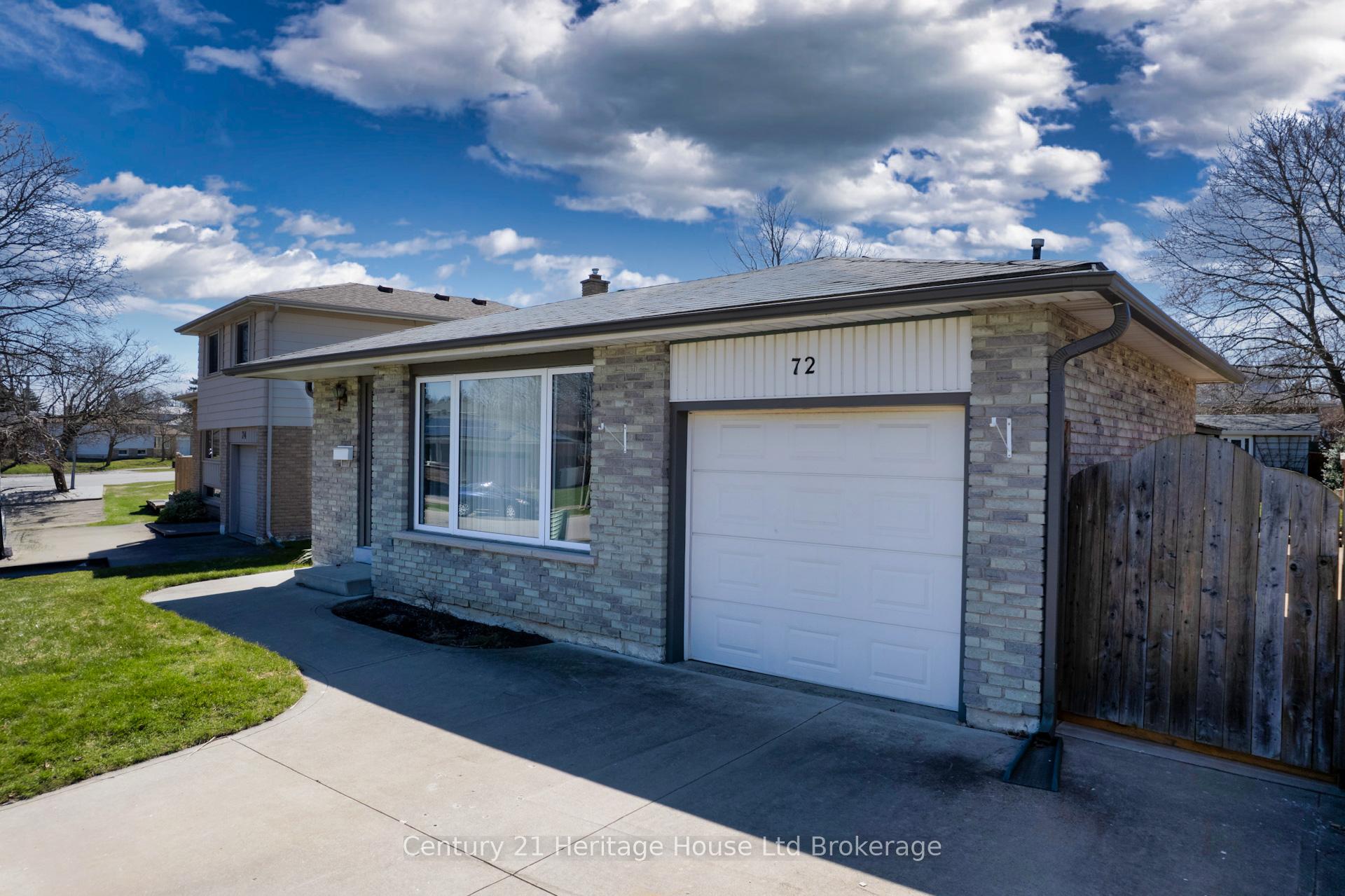 Photo 3 of 72 Magnolia Drive, Brant, Paris — HOMEH