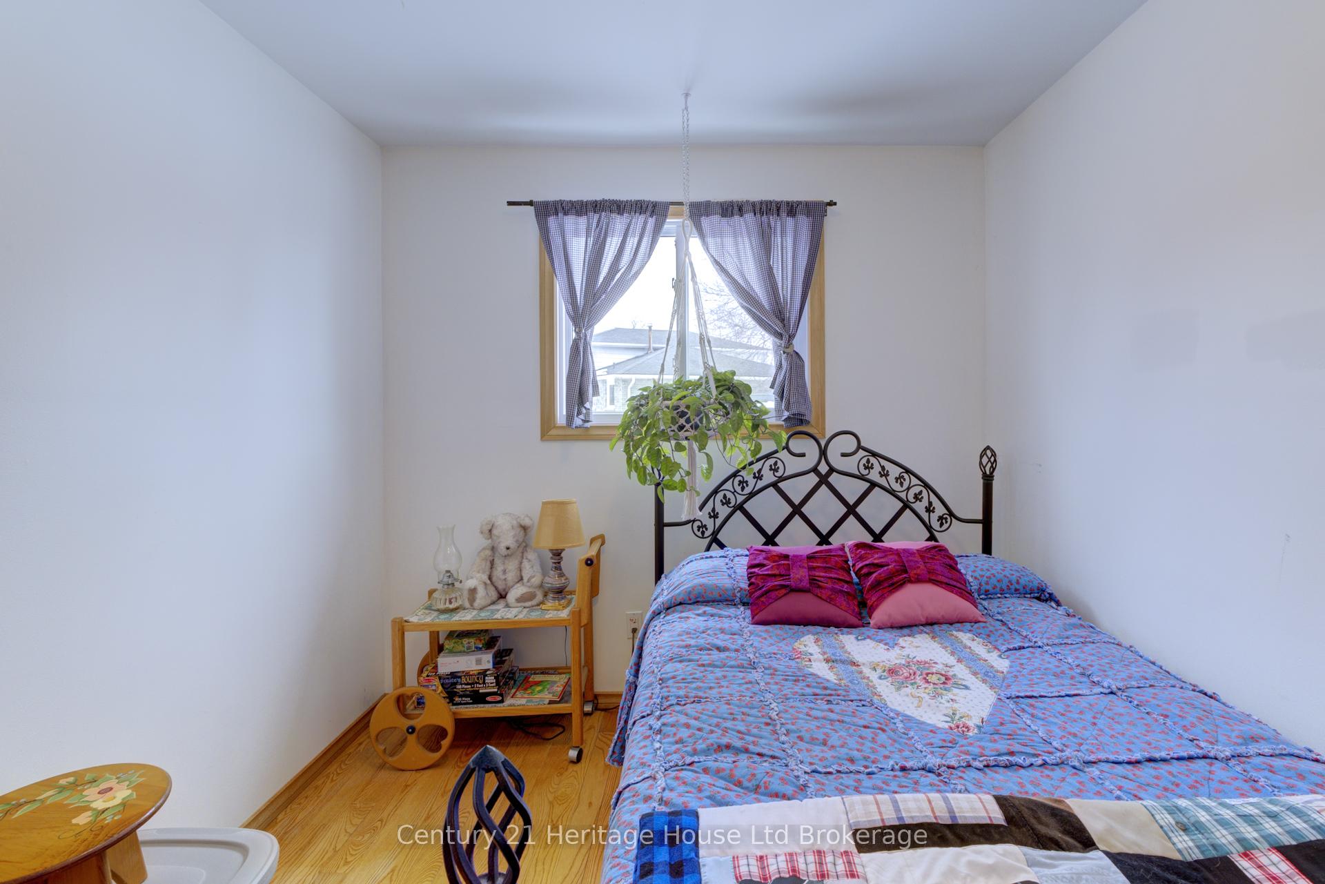 Photo 22 of 72 Magnolia Drive, Brant, Paris — HOMEH